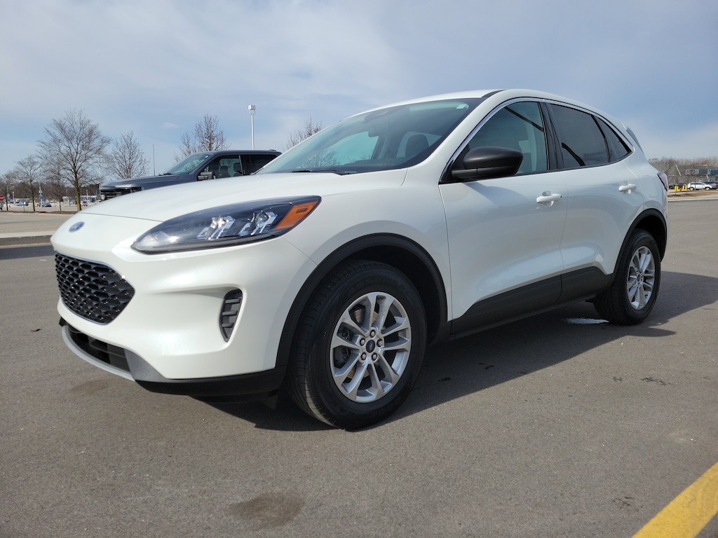 Certified 2022 Ford Escape SE/ Nav/ Cold Weather/ Power Liftgate/ Camera/ AWD