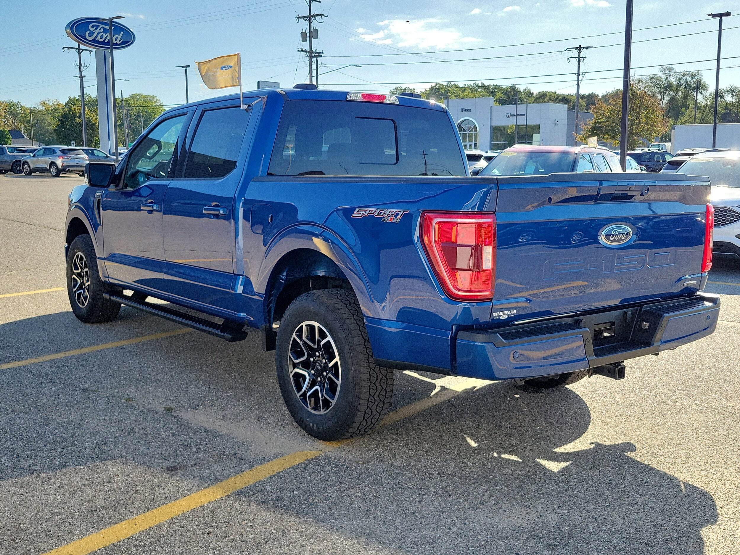 2023 Ford F-150 XLT photo 3