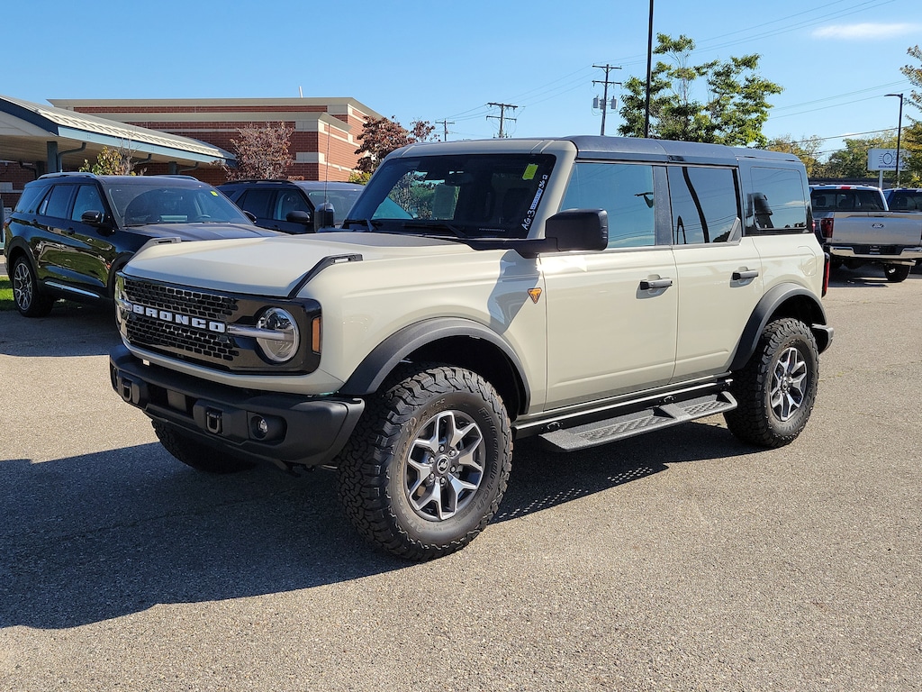 New 2025 Ford Bronco Badlands SUV