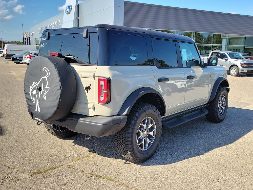 New 2025 Ford Bronco Badlands SUV