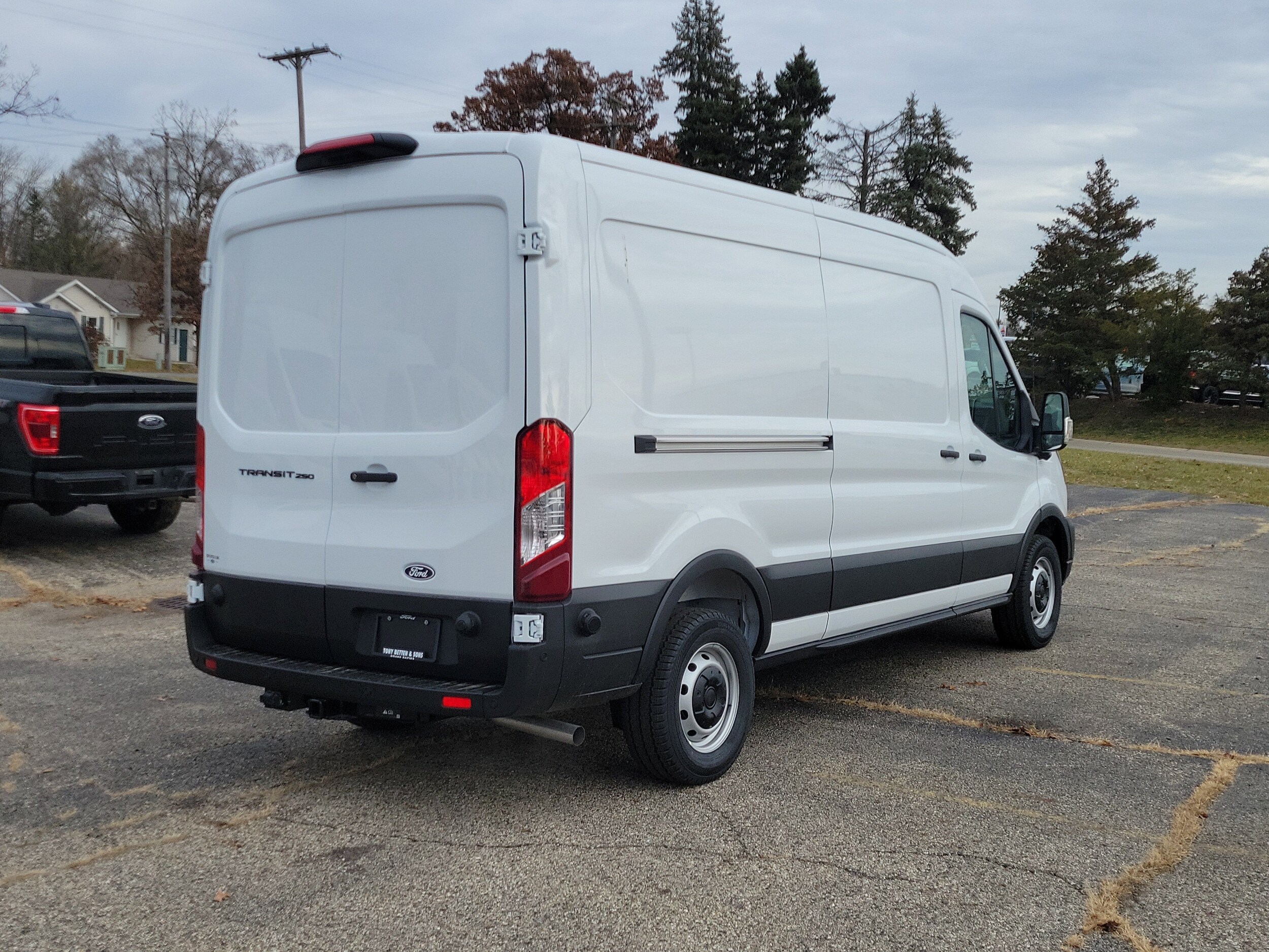 2026 Ford Transit photo 3
