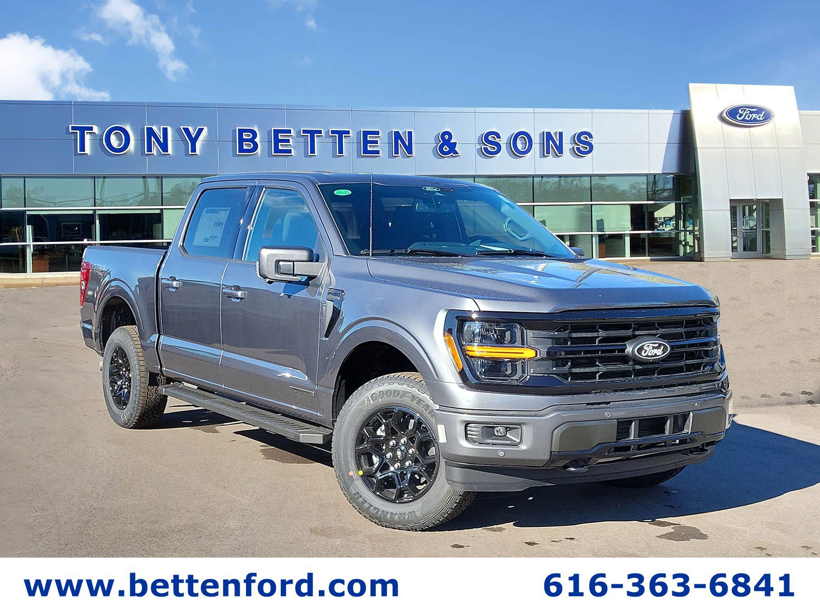 2025 Ford F-150 XLT's photo