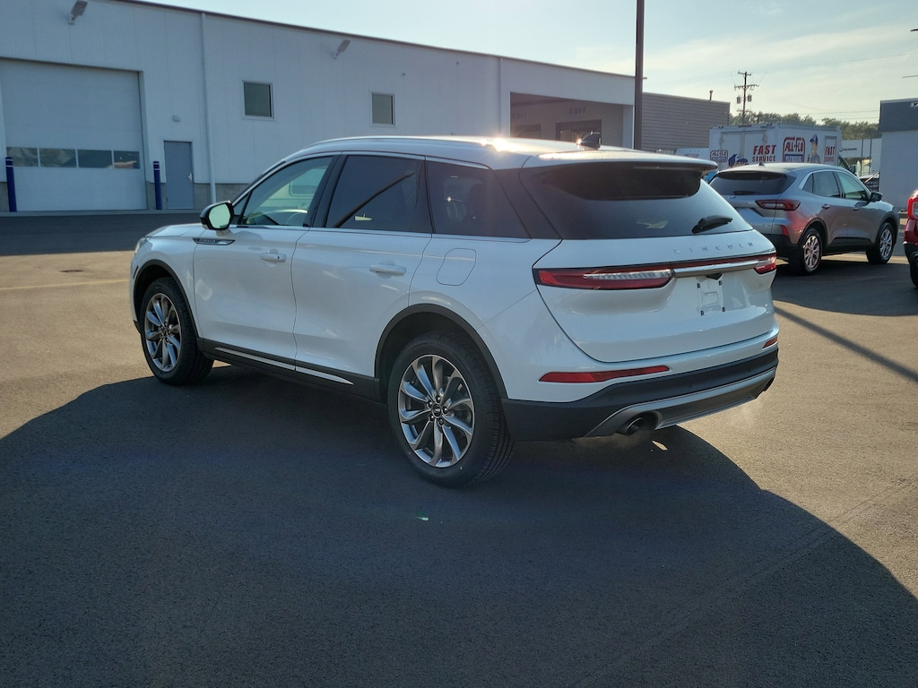 Used 2022 Lincoln Corsair Elements Pkg/ Nav/ Moonroof/ Power Liftgate/ AWD