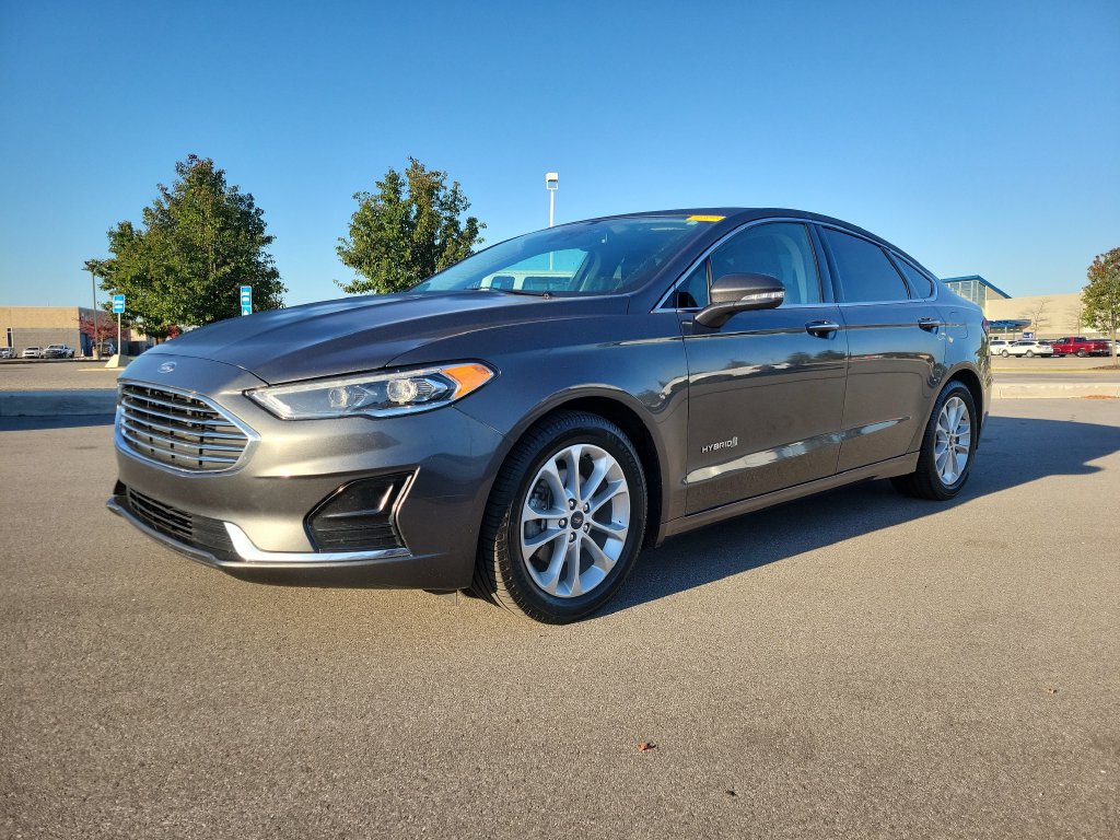 Used 2019 Ford Fusion Hybrid SEL with VIN 3FA6P0MU3KR147862 for sale in Grand Rapids, MI