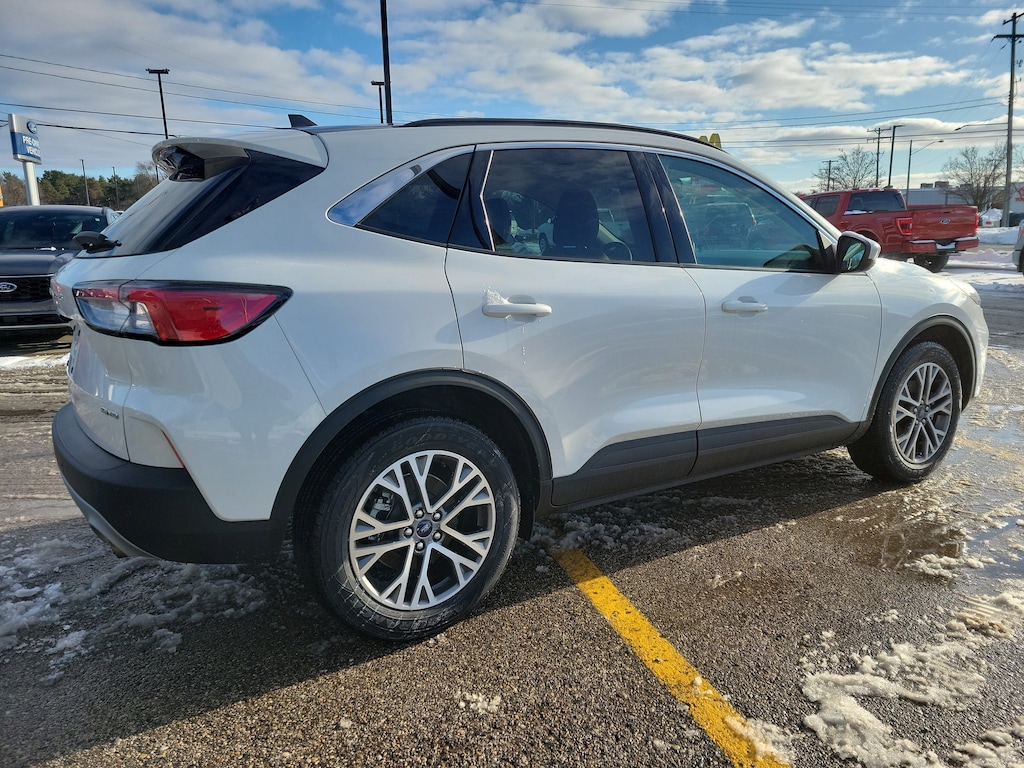 Certified 2022 Ford Escape SEL/ Nav/ Moon Roof/ Cold Weather Pkg/ AWD