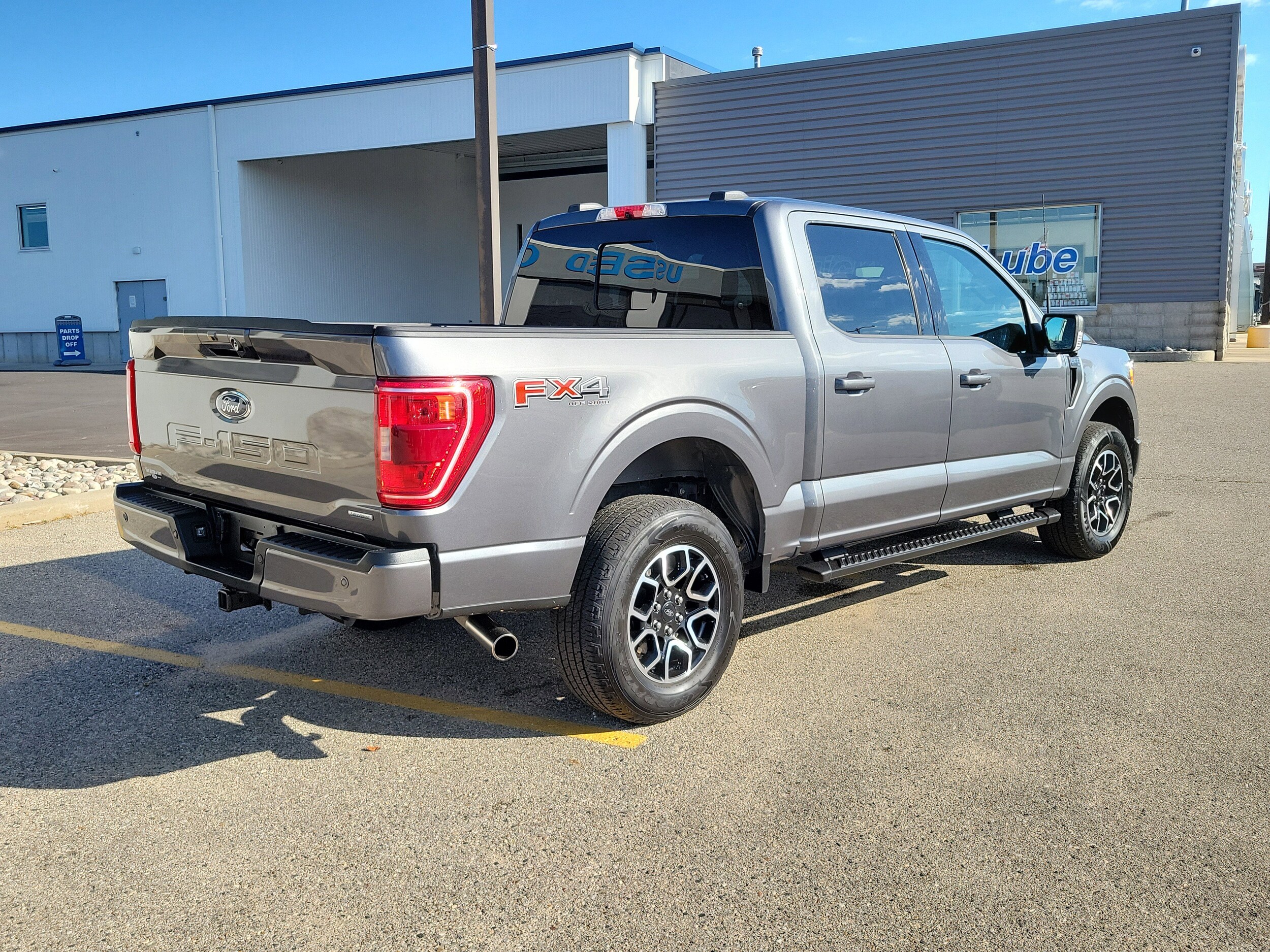 2022 Ford F-150 FX4 photo 3