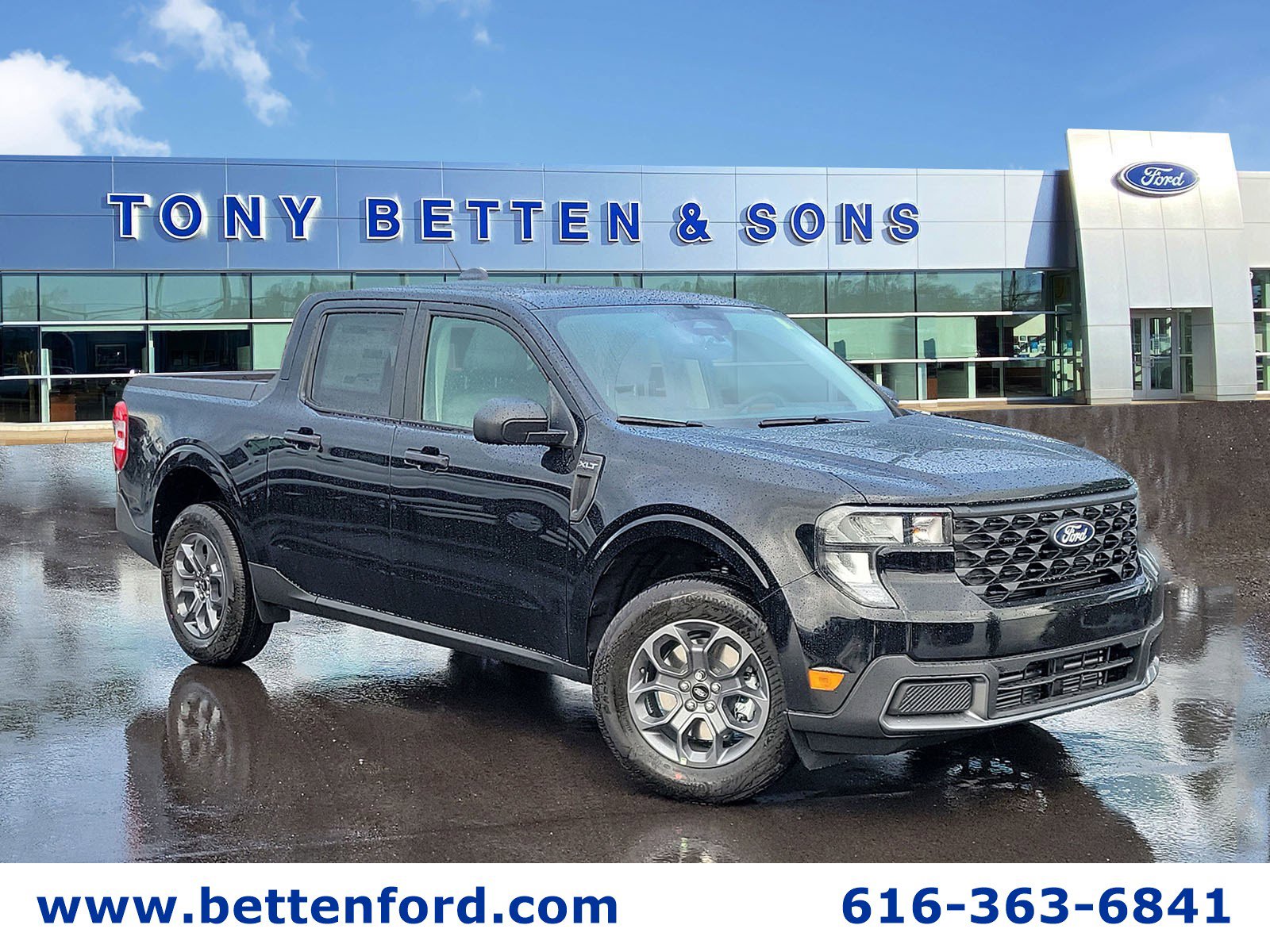 2025 Ford Maverick XLT's photo