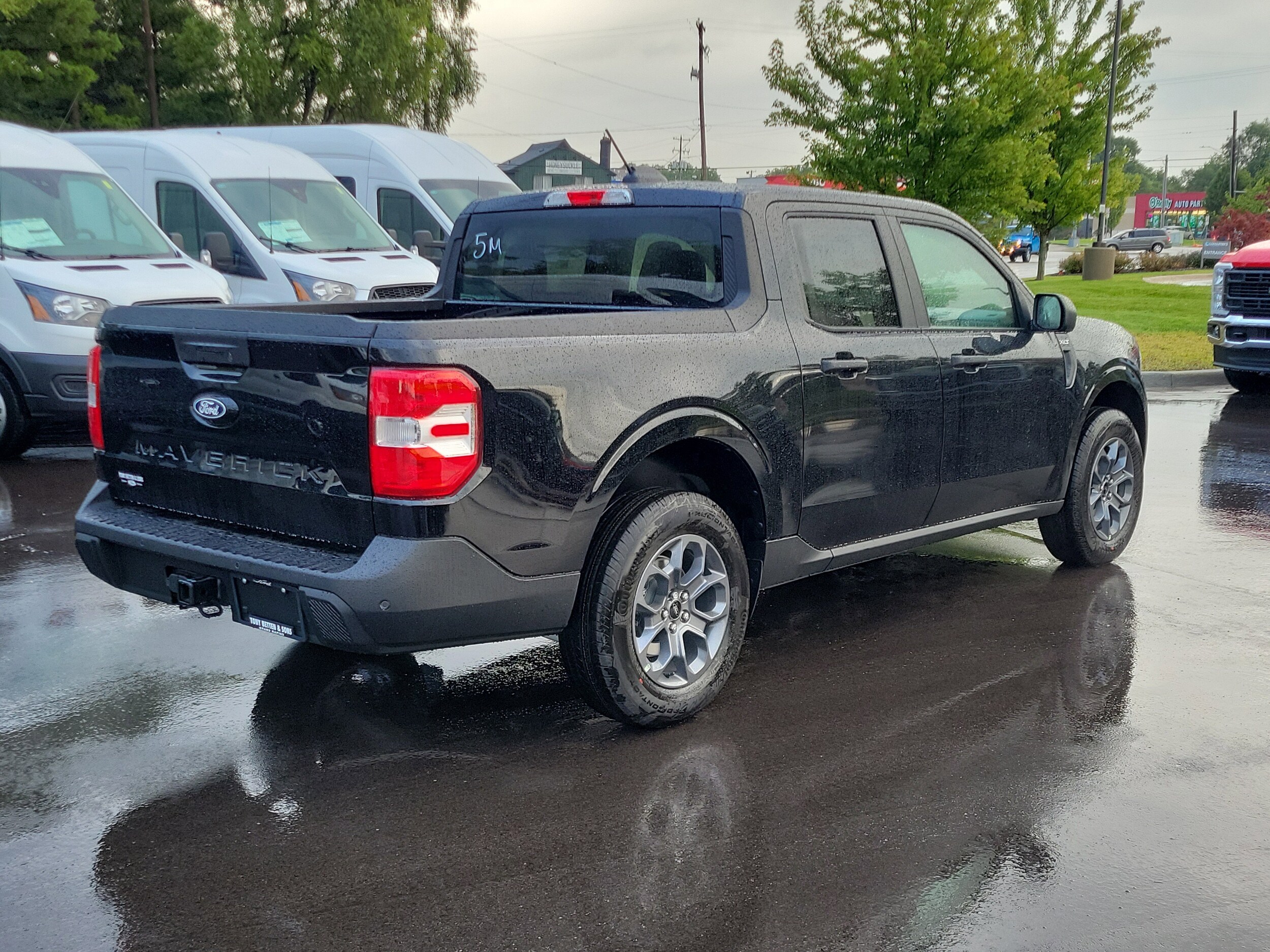 2025 Ford Maverick XLT photo 3
