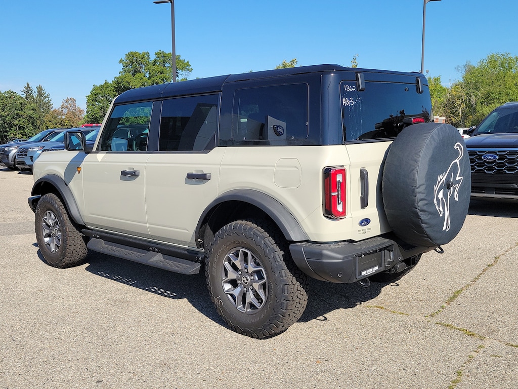 New 2025 Ford Bronco Badlands SUV