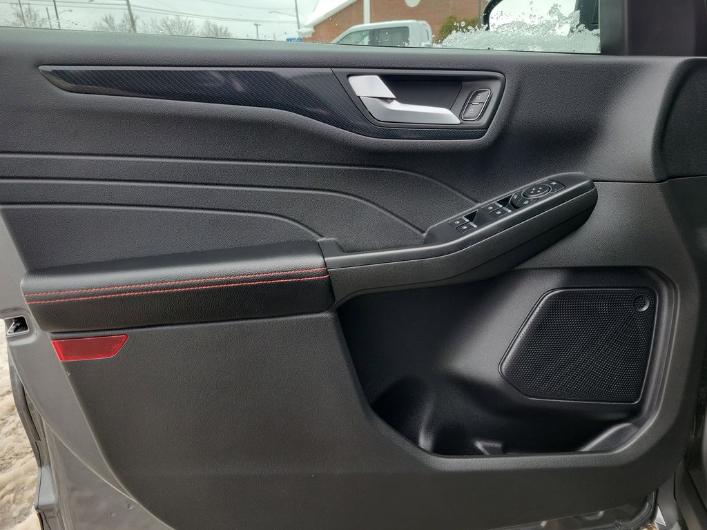2023 Ford Escape ST-Line - Photo 16