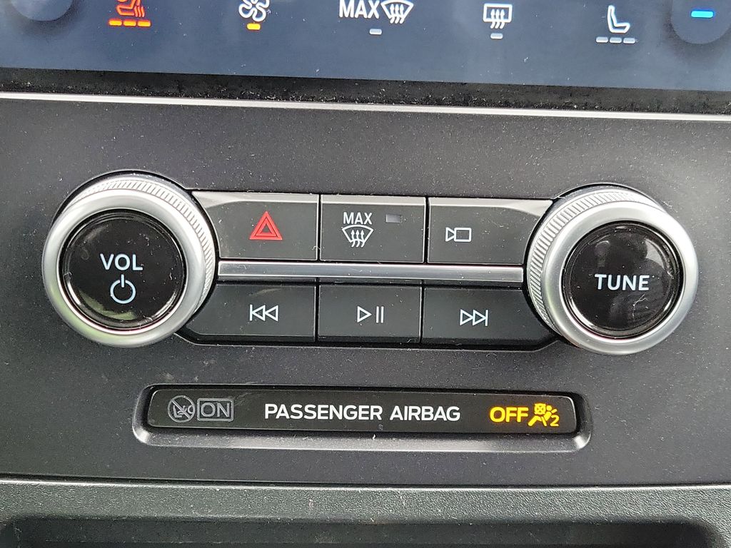 2024 Ford Edge SEL - Photo 30