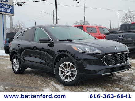 2022 Ford Escape SE/ Nav/ Cold Weather/ Power Liftgate/ Power Seat/ AWD