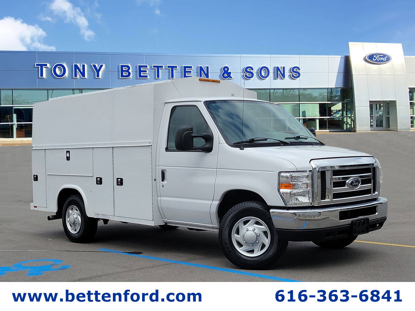 2018 Ford E-Series Cutaway