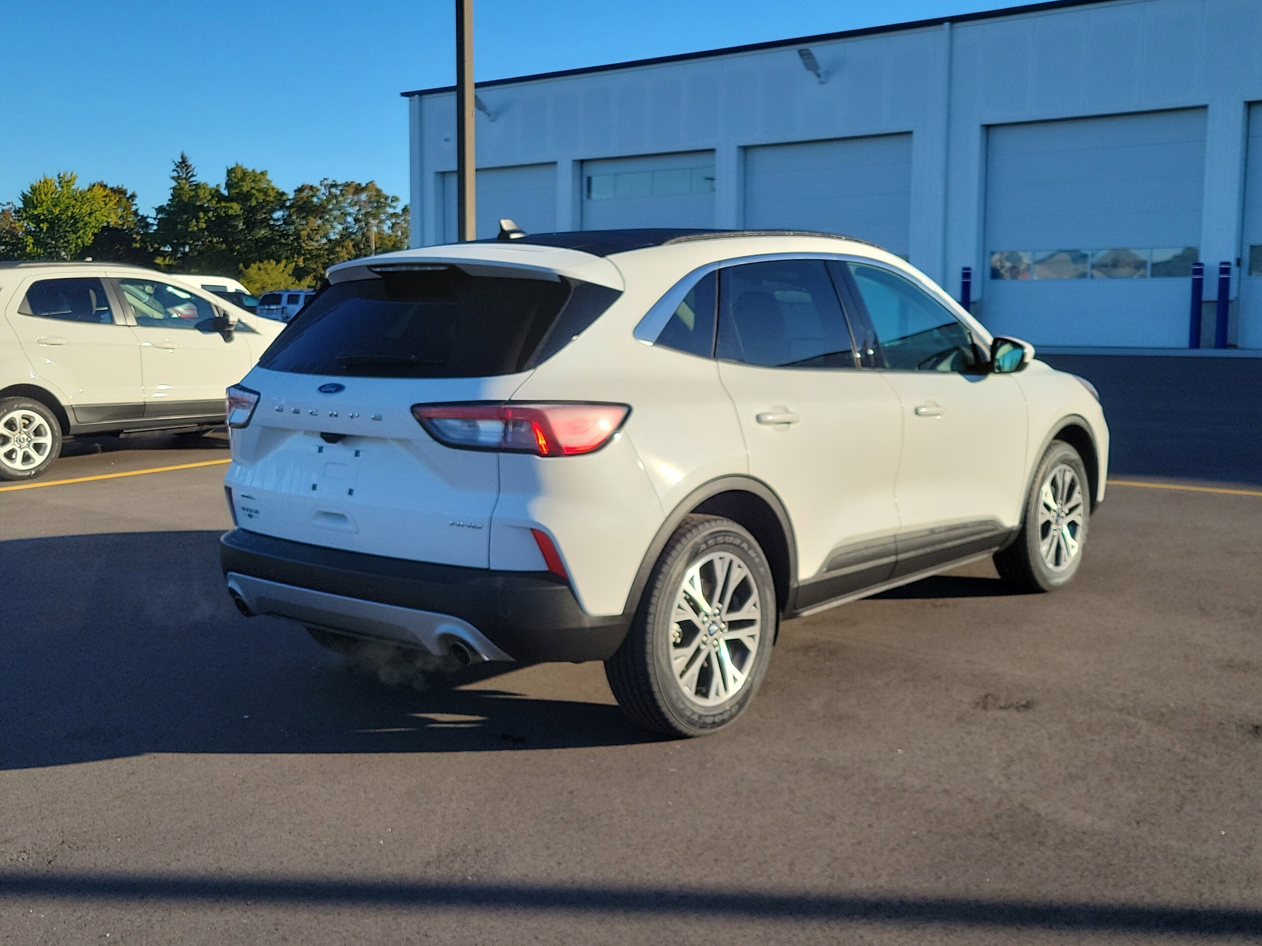 2022 Ford Escape SEL photo 4