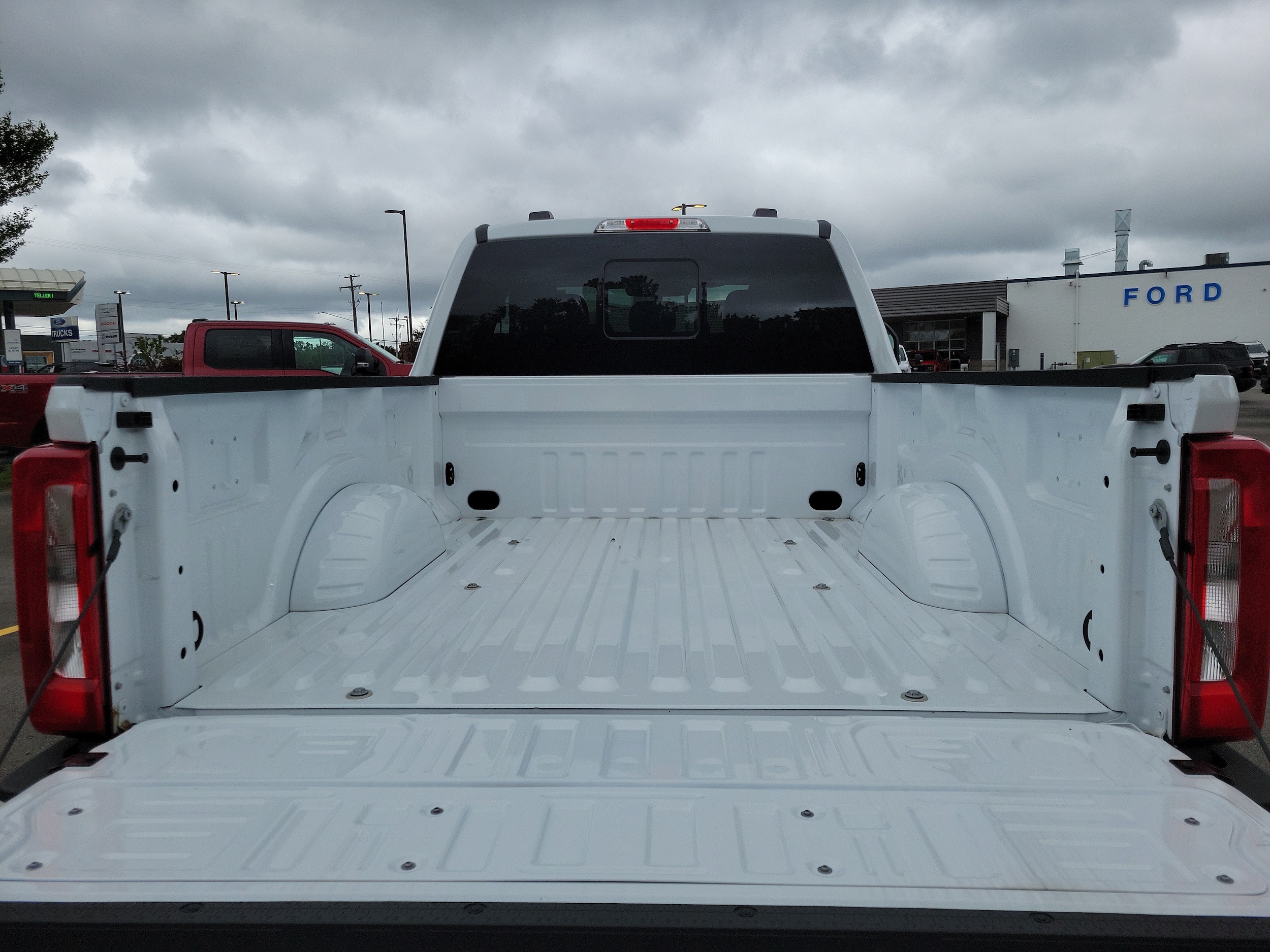 2026 Ford F-350 Super Duty XL - Photo 8