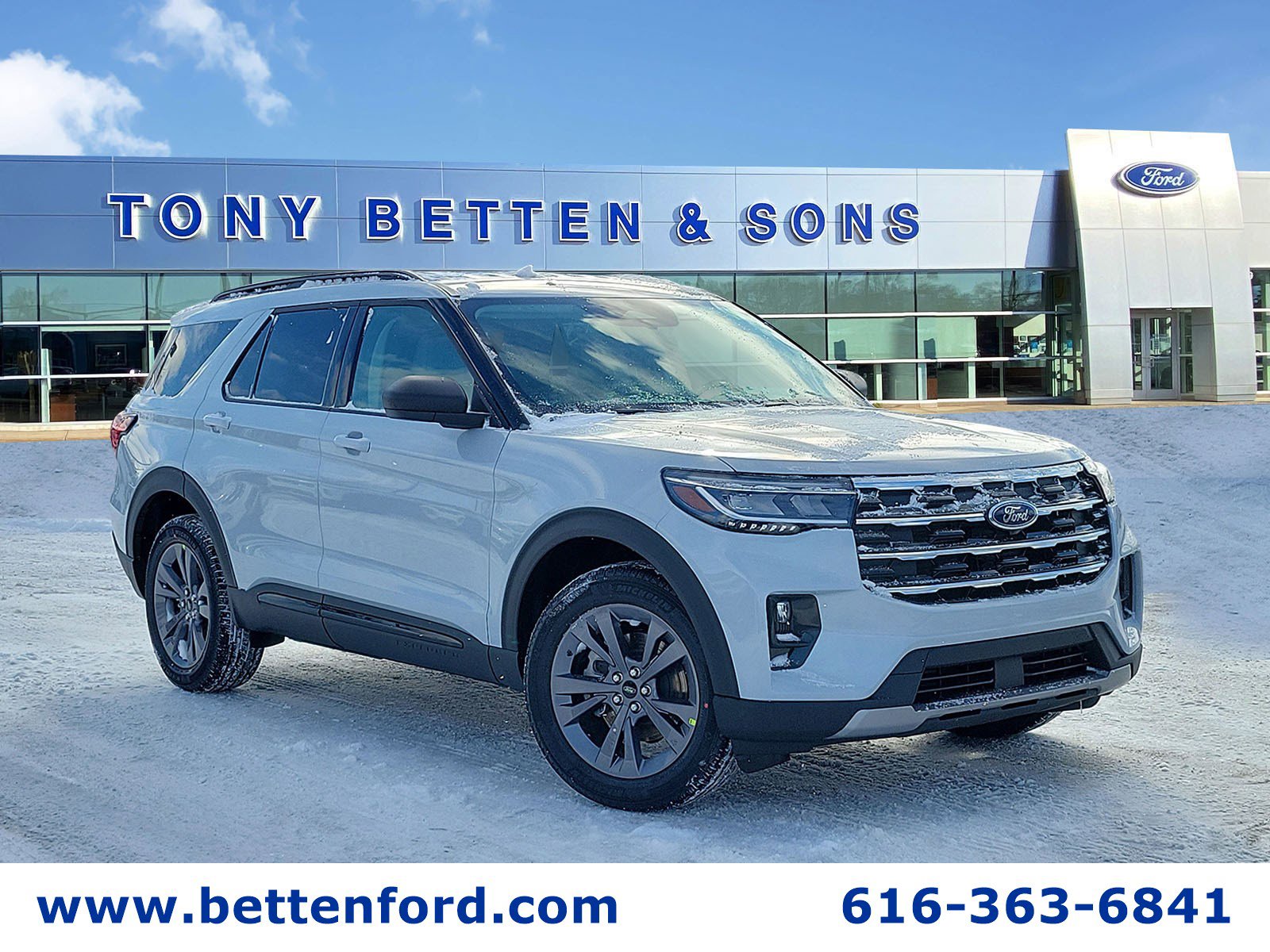 2026 Ford Explorer Active's photo