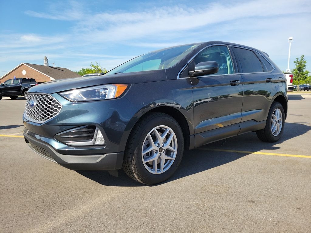 Used 2024 Ford Edge SEL SUV