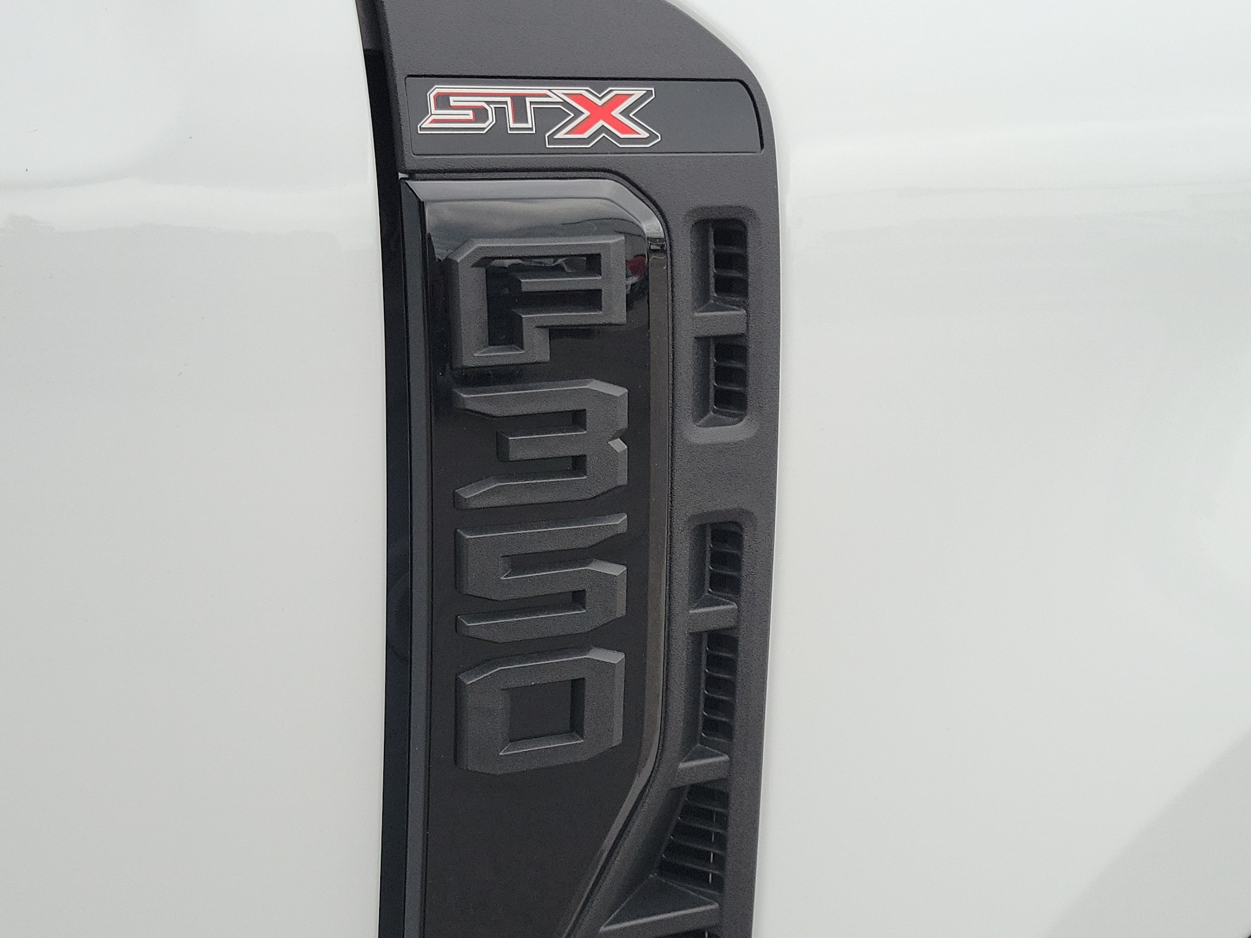 2026 Ford F-350 Super Duty XL - Photo 6