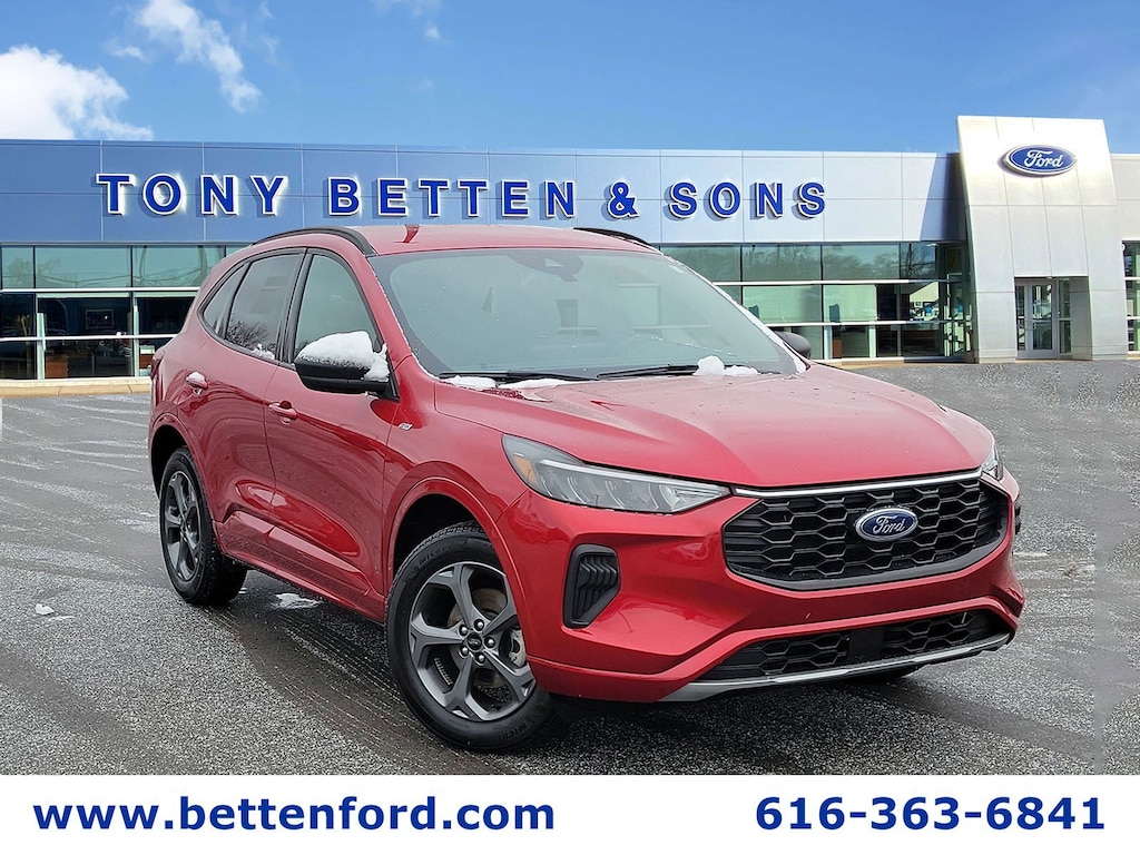 Used 2024 Ford Escape ST-Line/ Tech #1/ Nav/ Cold Weather/ Power Liftgat AWD