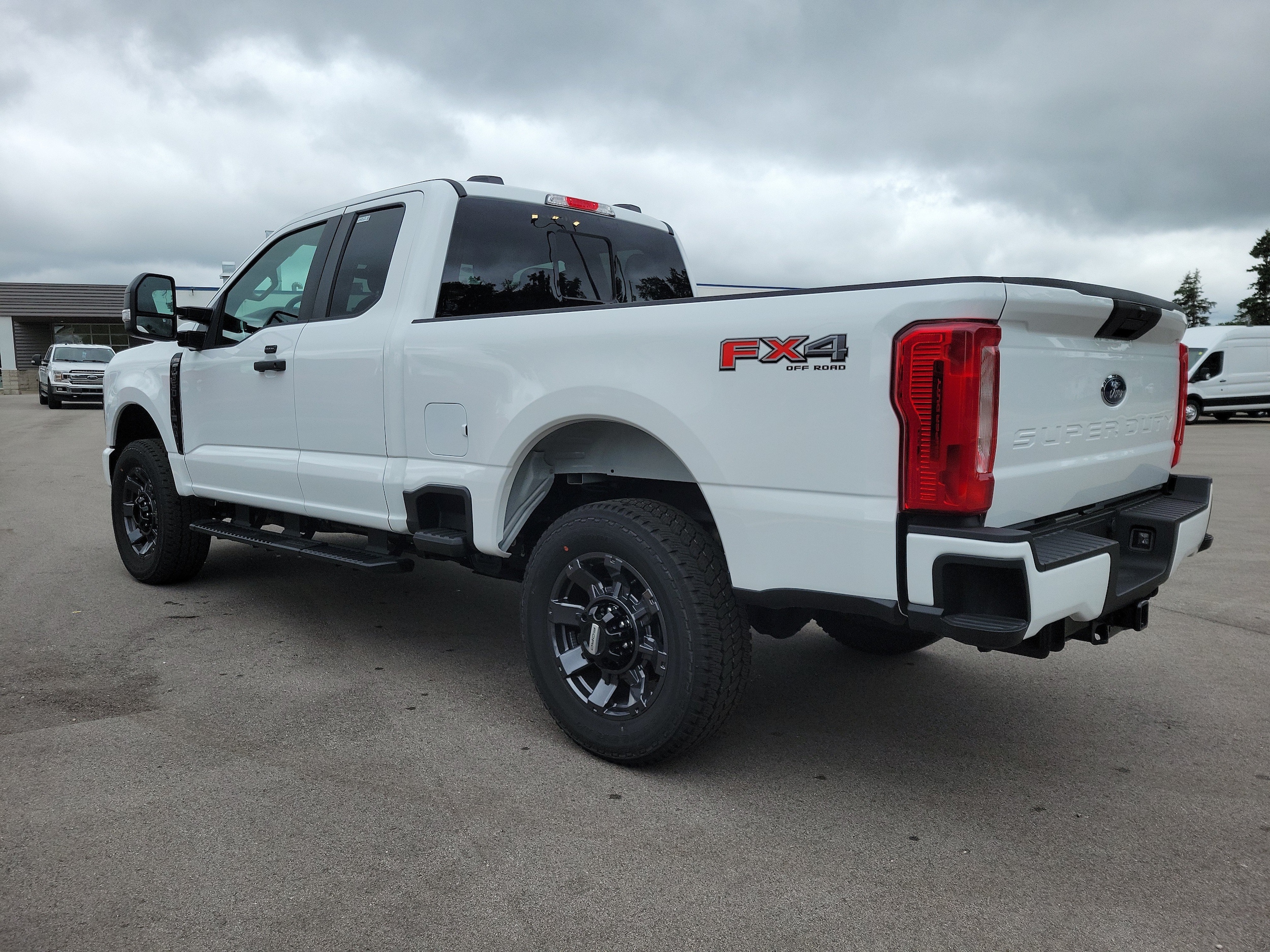 2026 Ford F-350 Super Duty XL - Photo 3