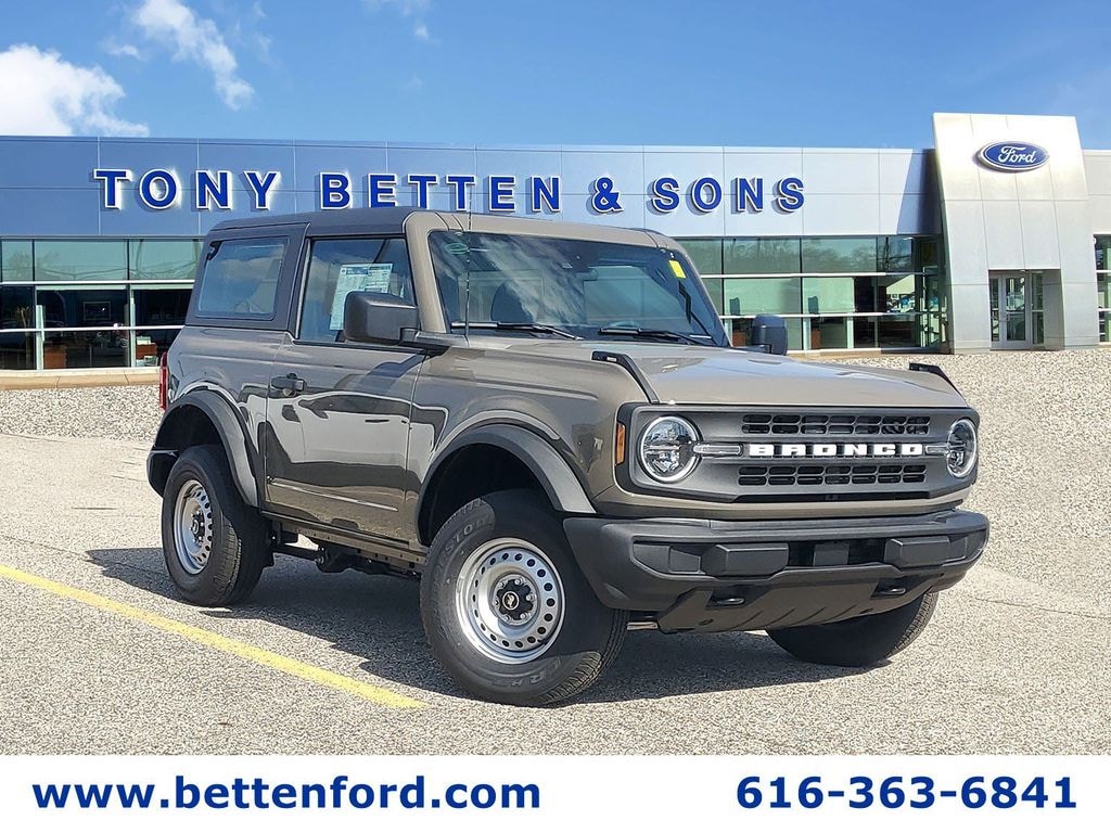 New 2026 Ford Bronco Base SUV