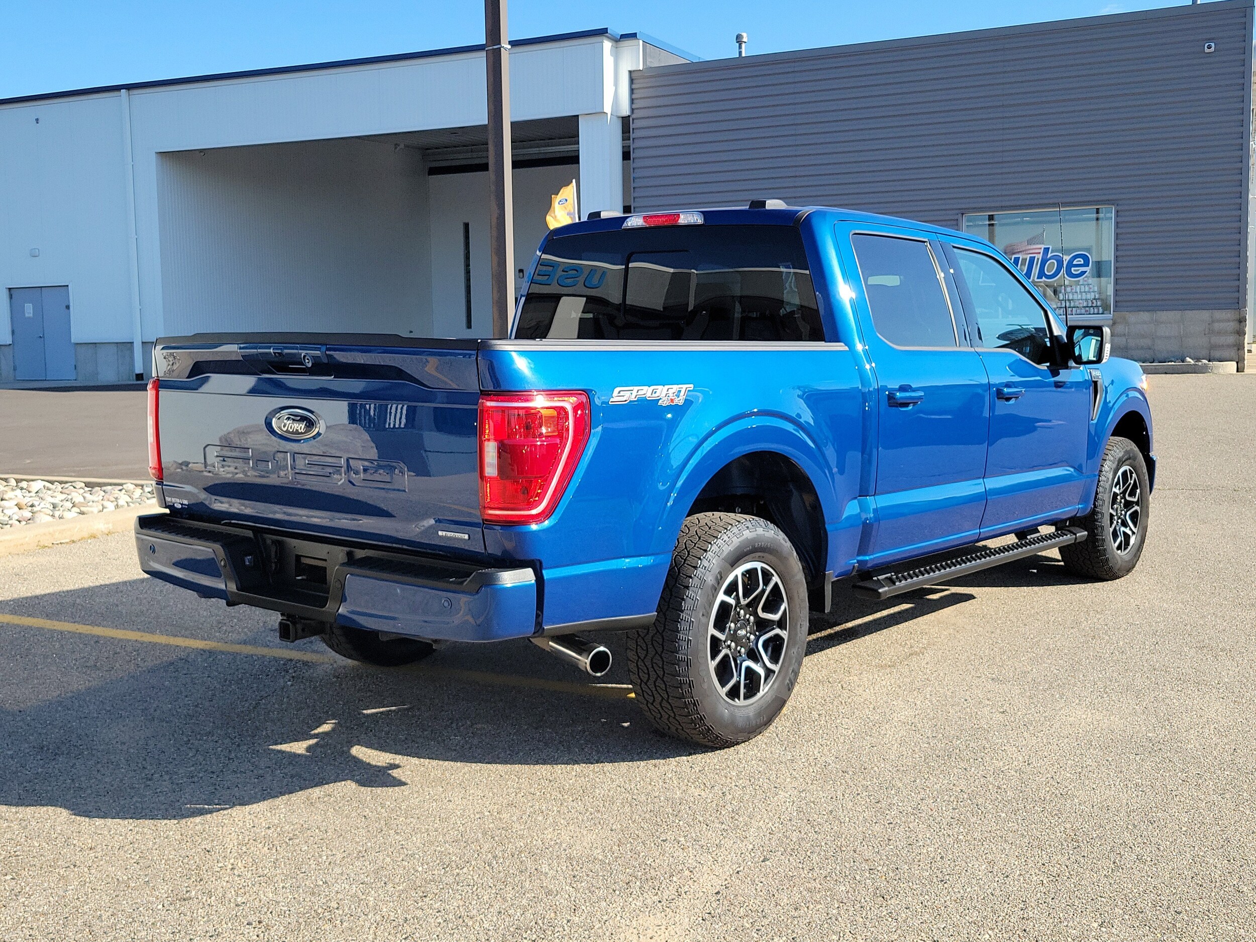 2023 Ford F-150 XLT photo 4