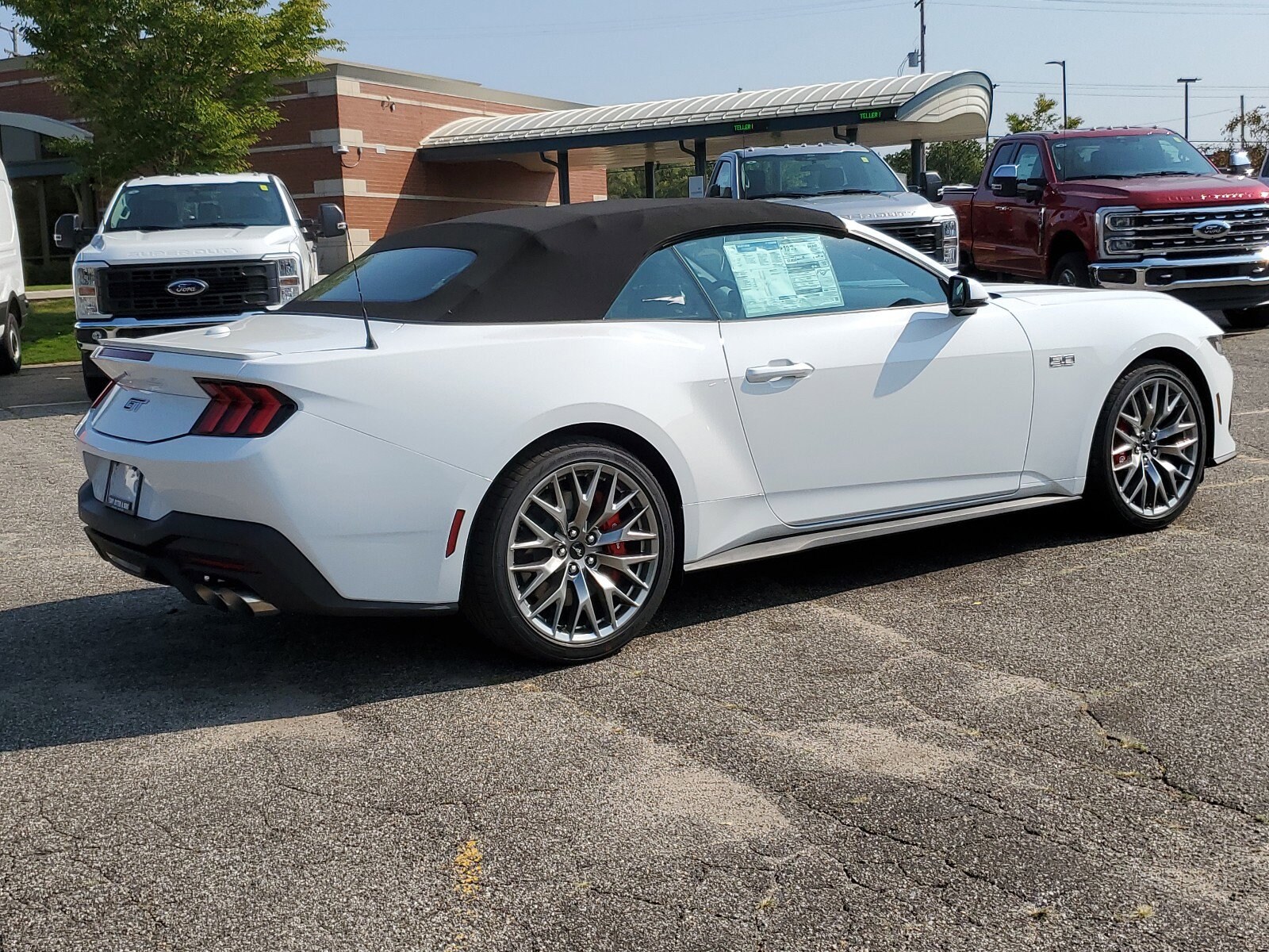 2024 Ford Mustang GT Premium Convertible photo 4