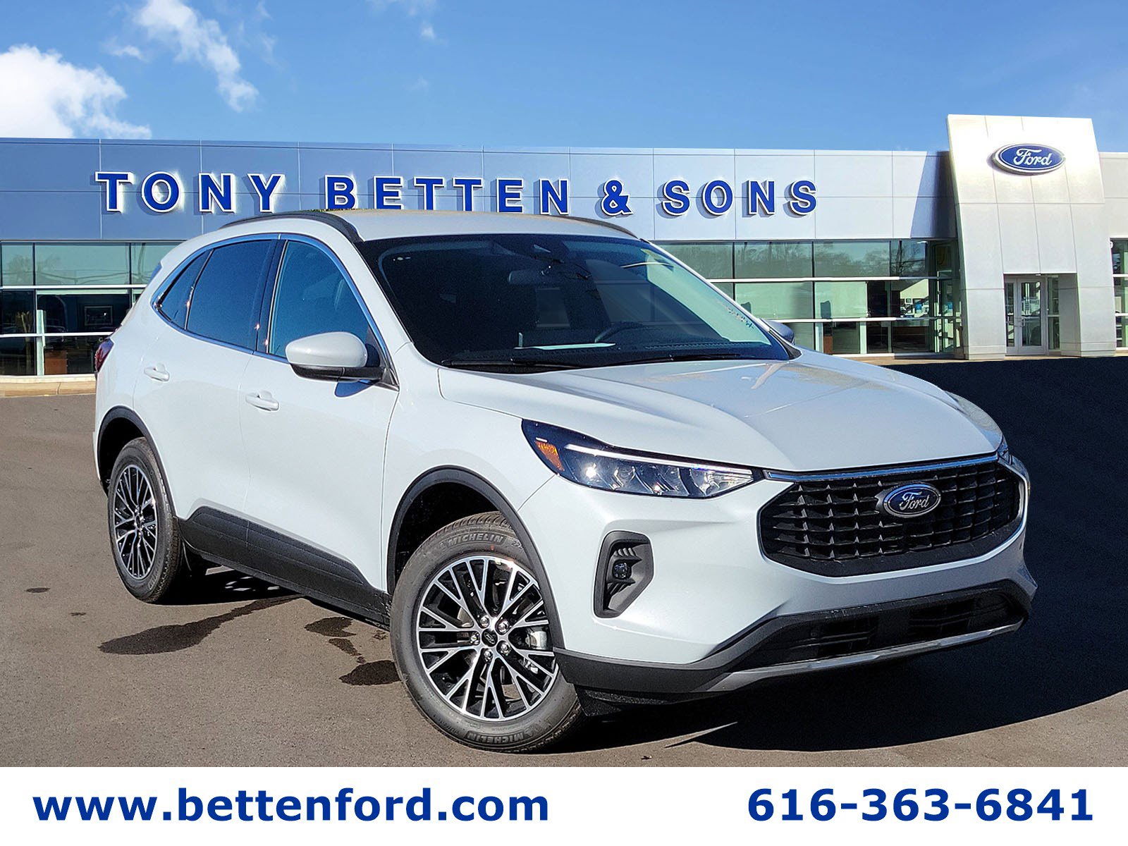 2026 Ford Escape PHEV's photo