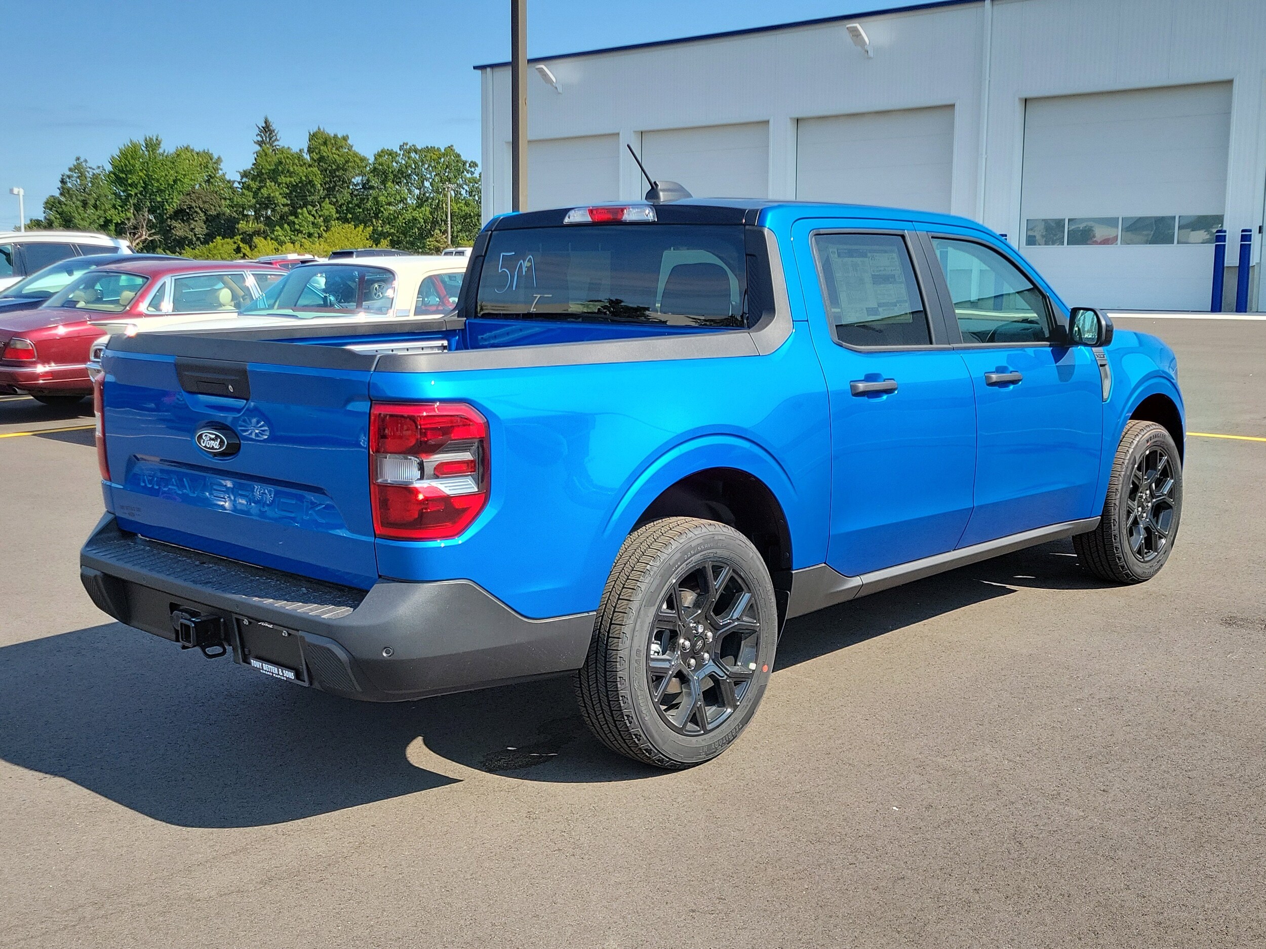 2025 Ford Maverick XLT photo 3