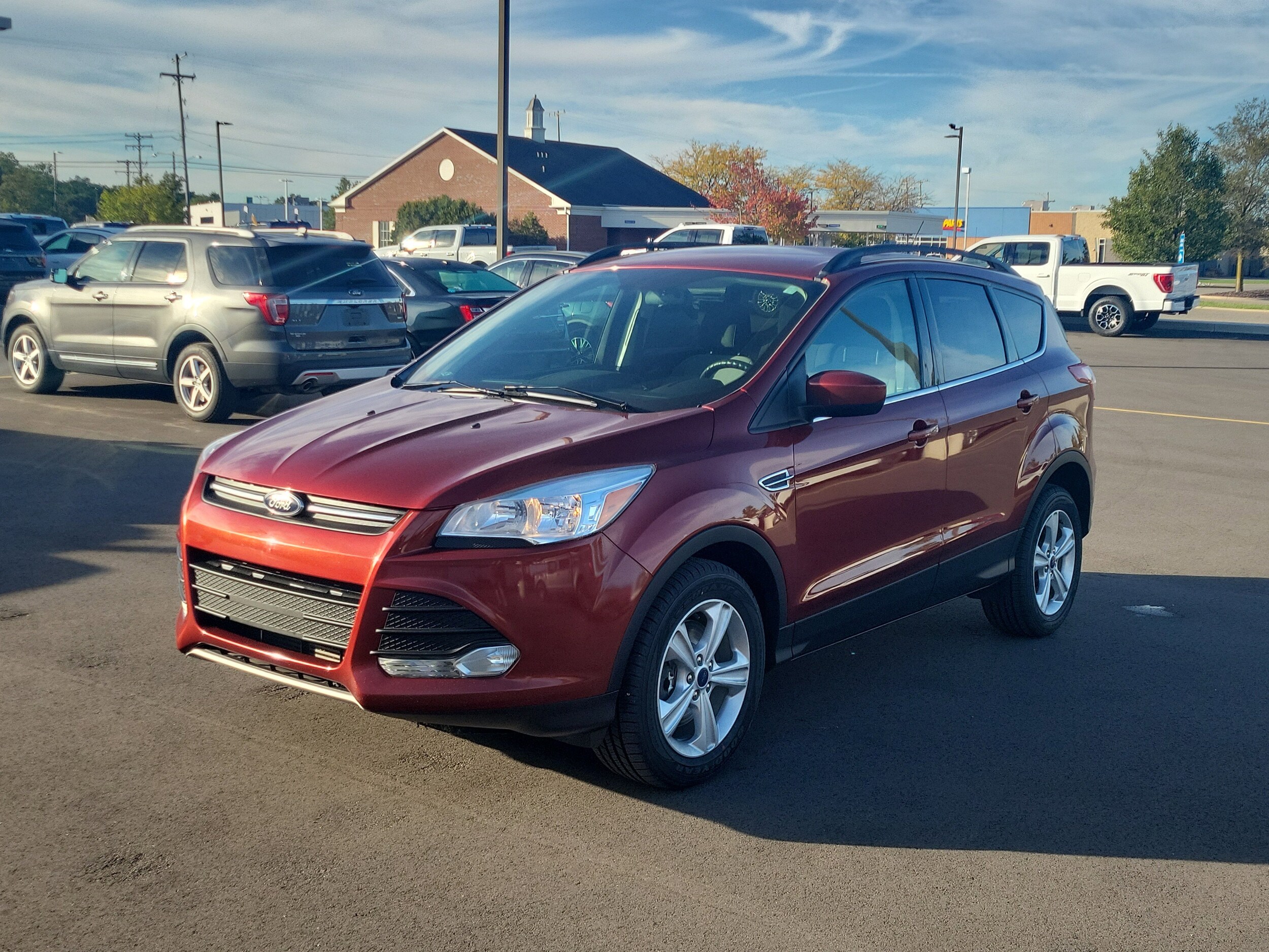 2015 Ford Escape SE photo 2