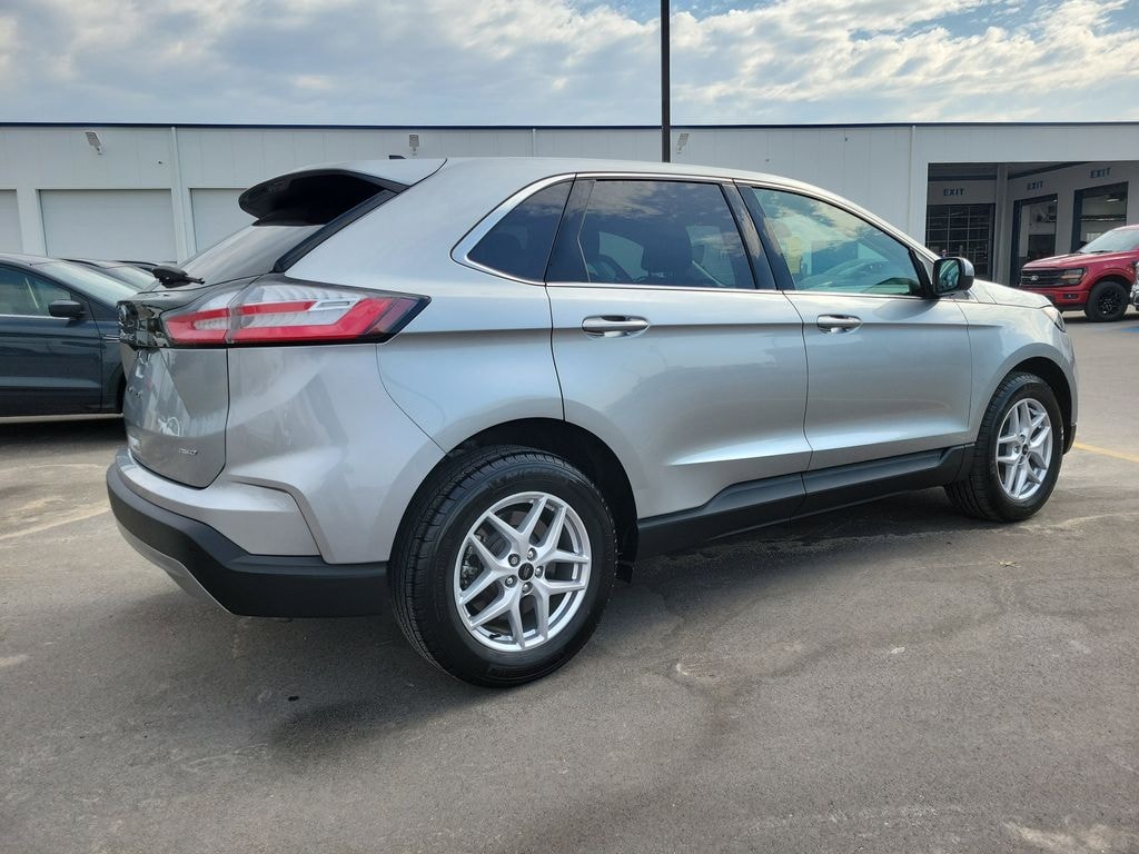 Used 2024 Ford Edge SEL SUV