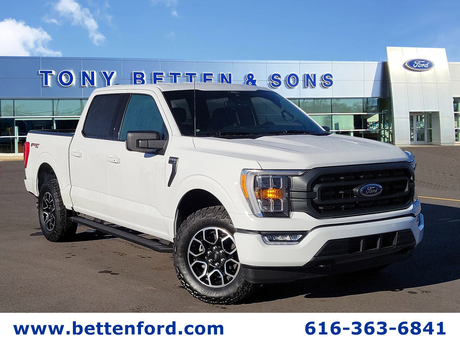 2021 Ford F-150 XLT's photo