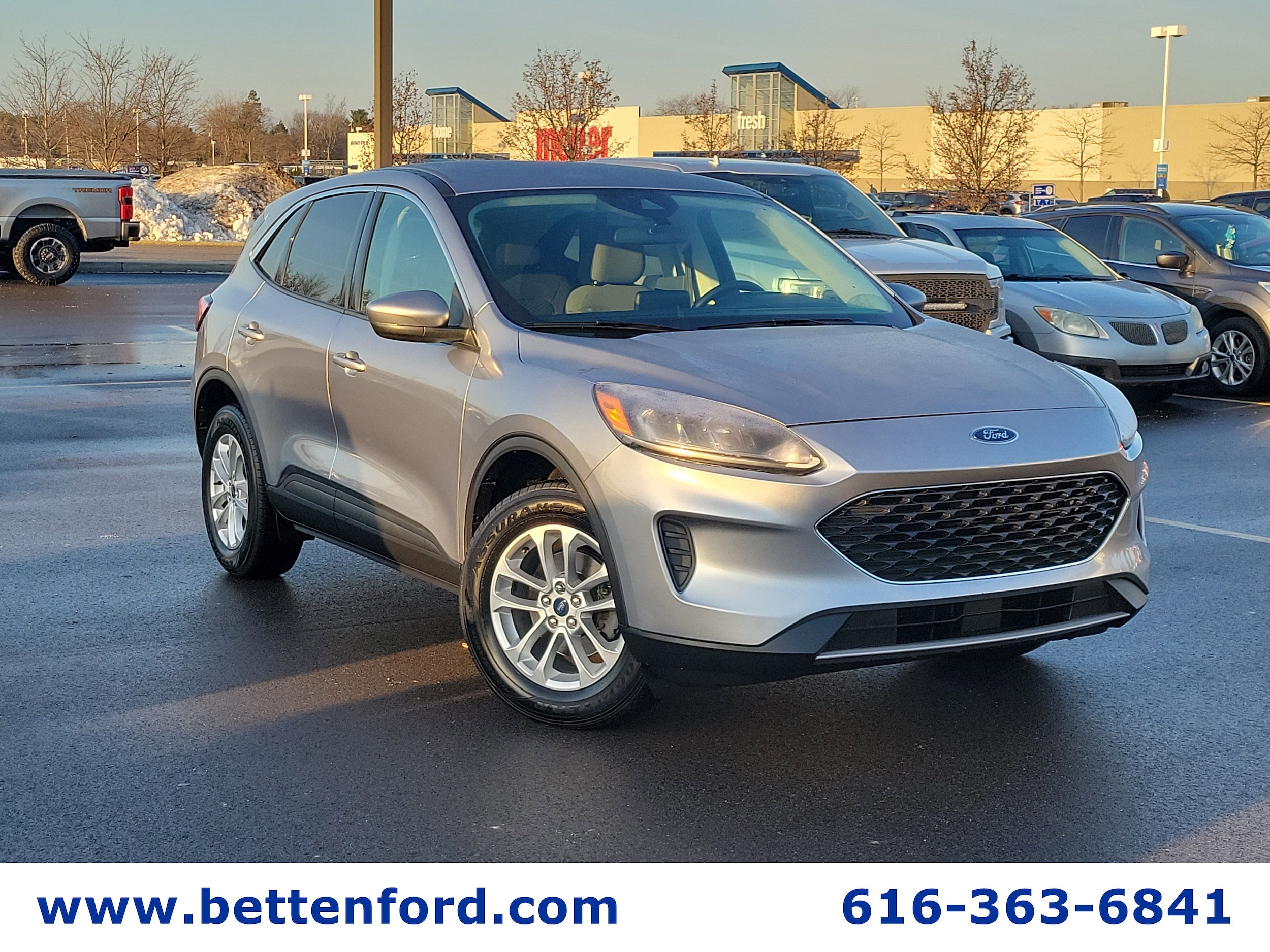 2021 Ford Escape SE