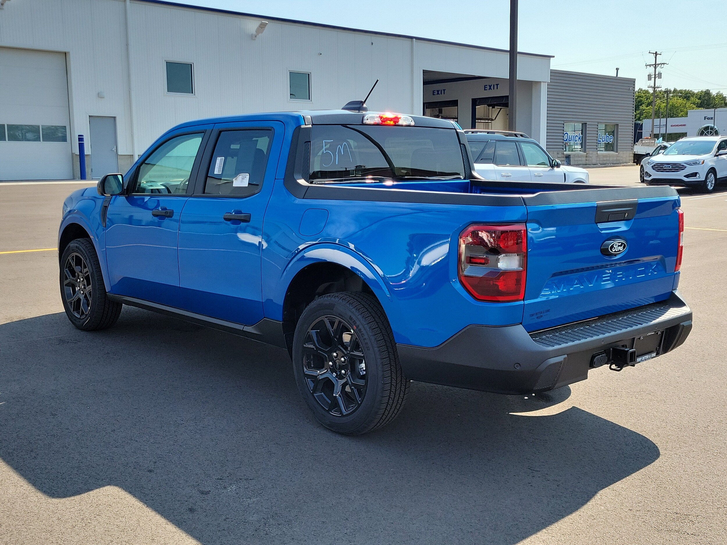 2025 Ford Maverick XLT photo 2