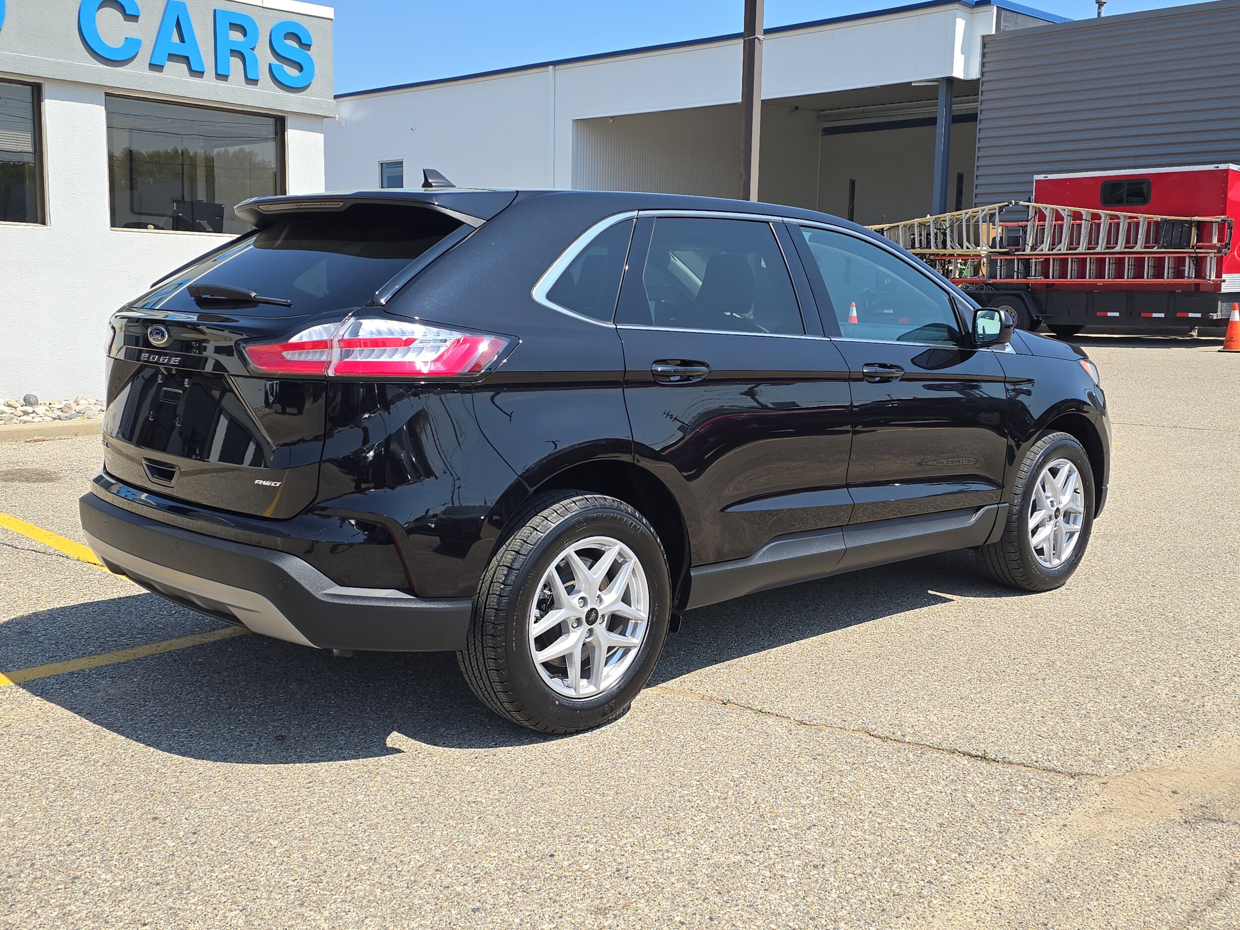 2023 Ford Edge SEL photo 4