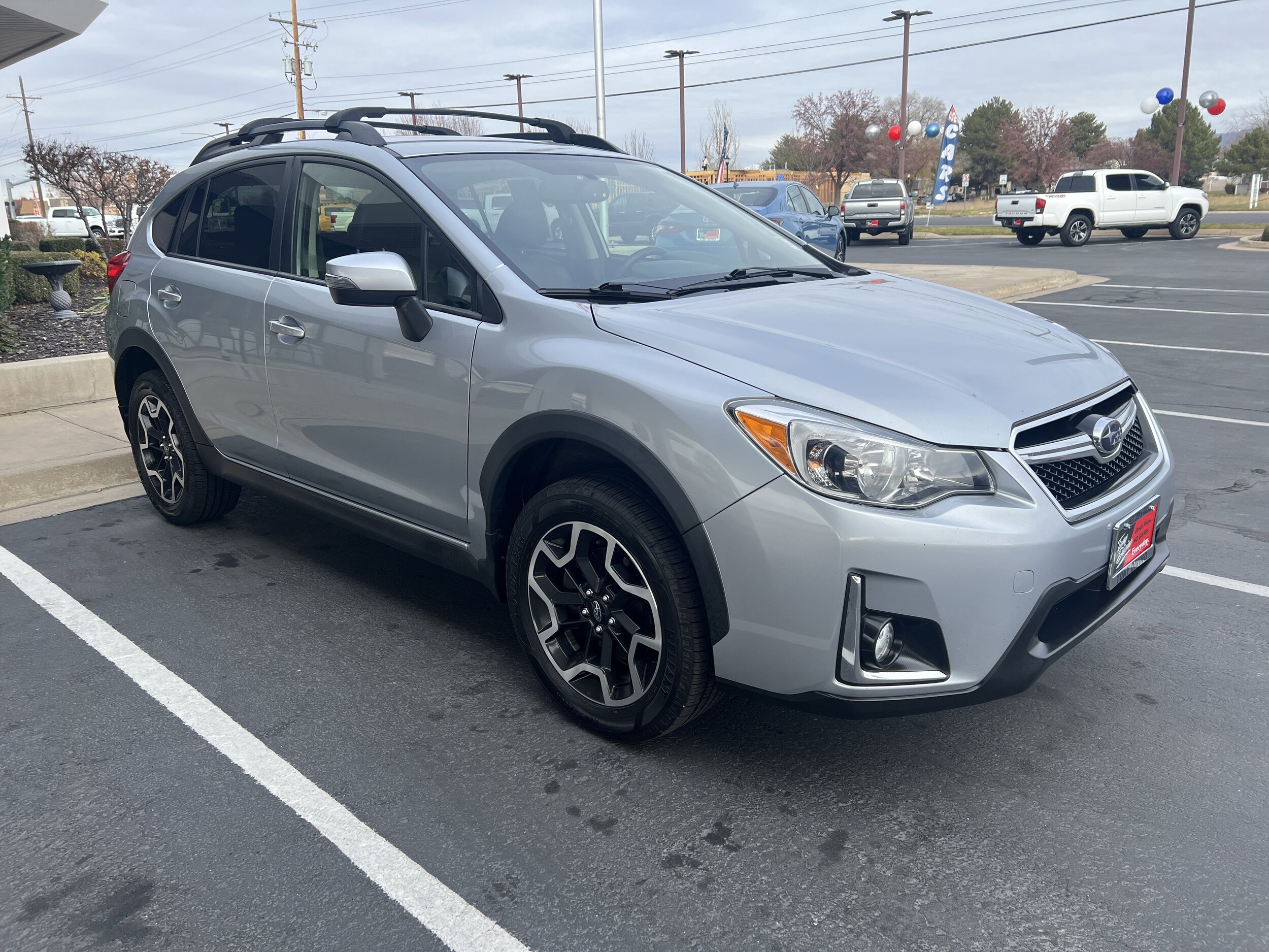 2016 Subaru Crosstrek Limited photo 2