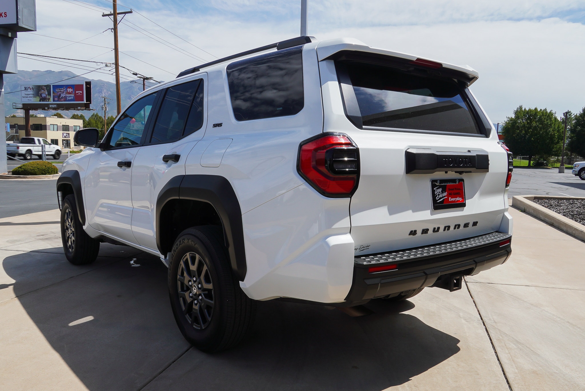 2025 Toyota 4Runner SR5 - Photo 6