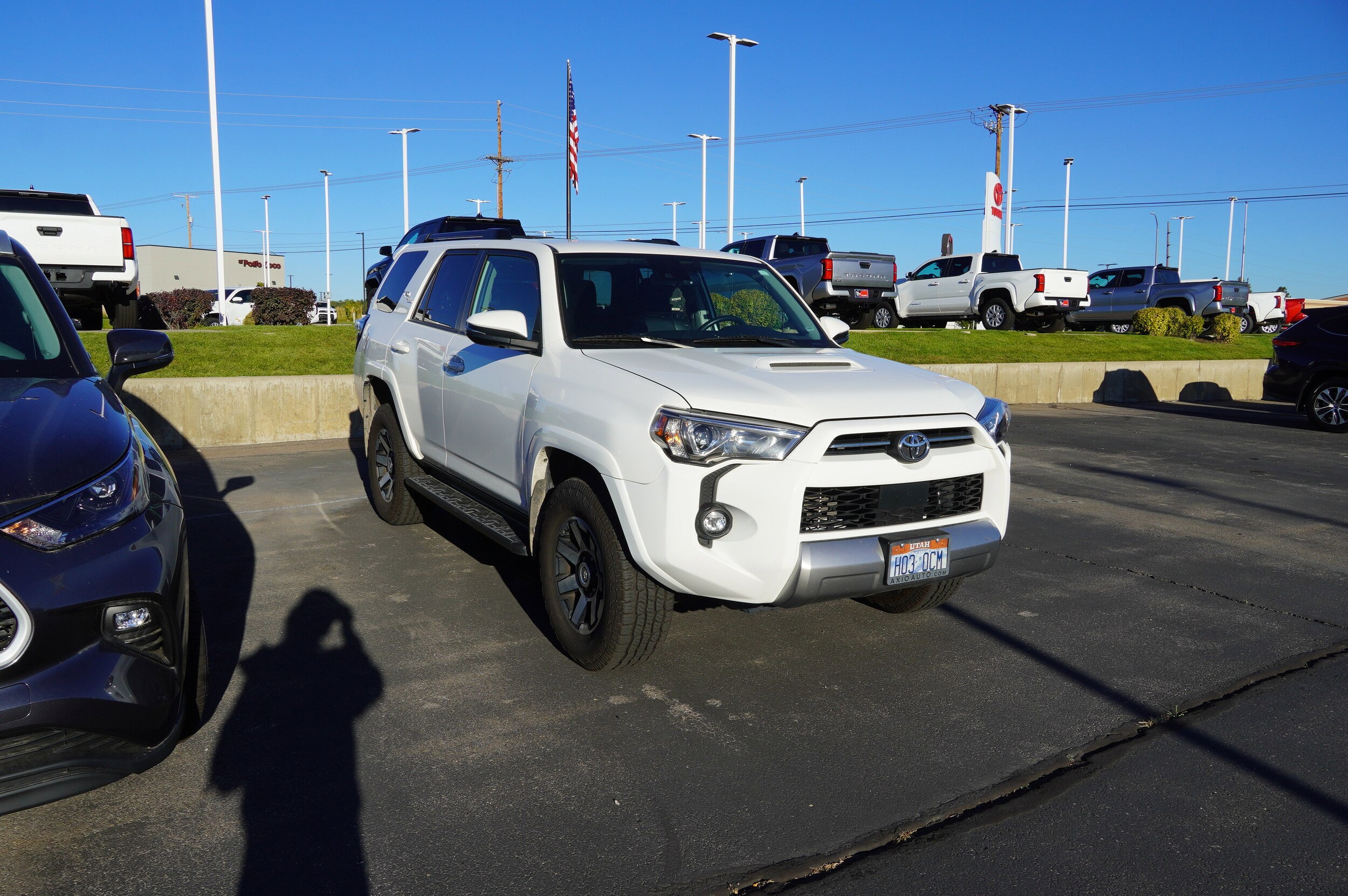 2022 Toyota 4Runner TRD Off-Road Premium photo 2