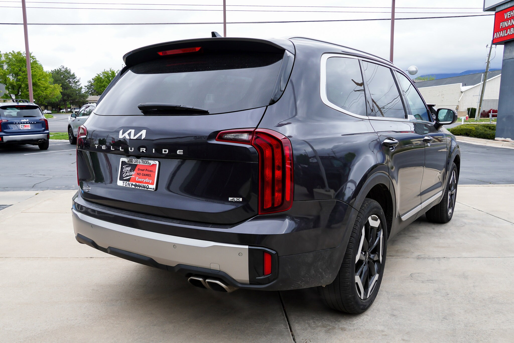 2025 Kia Telluride S - Photo 8