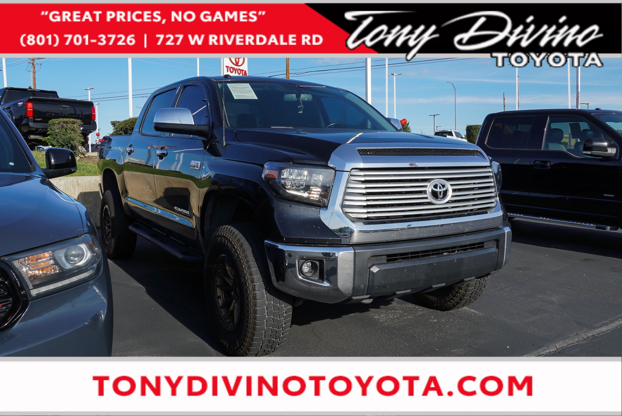 Midnight Black Metallic 2016 Toyota Tundra Pickup Truck Four-Wheel Drive Automatic