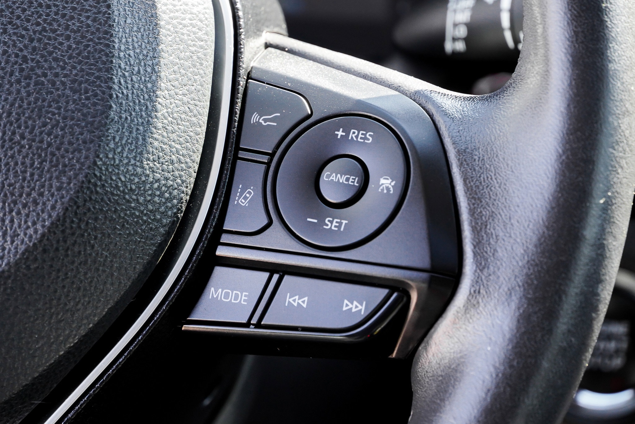 2024 Toyota RAV4 XLE Premium - Photo 34