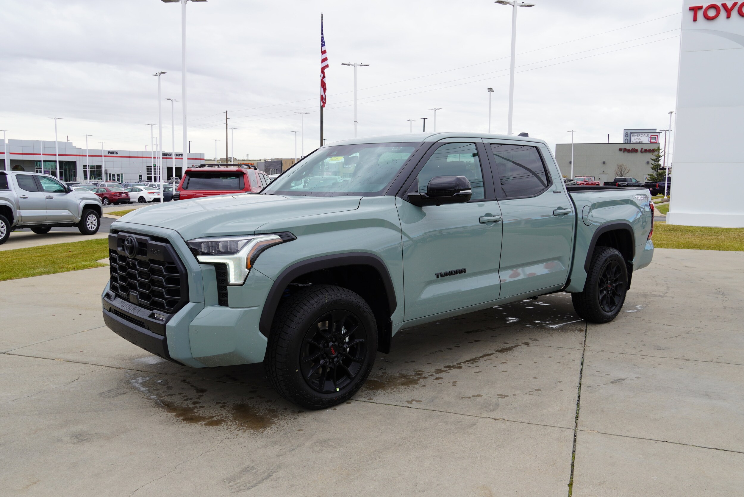 2026 Toyota Tundra Limited photo 4