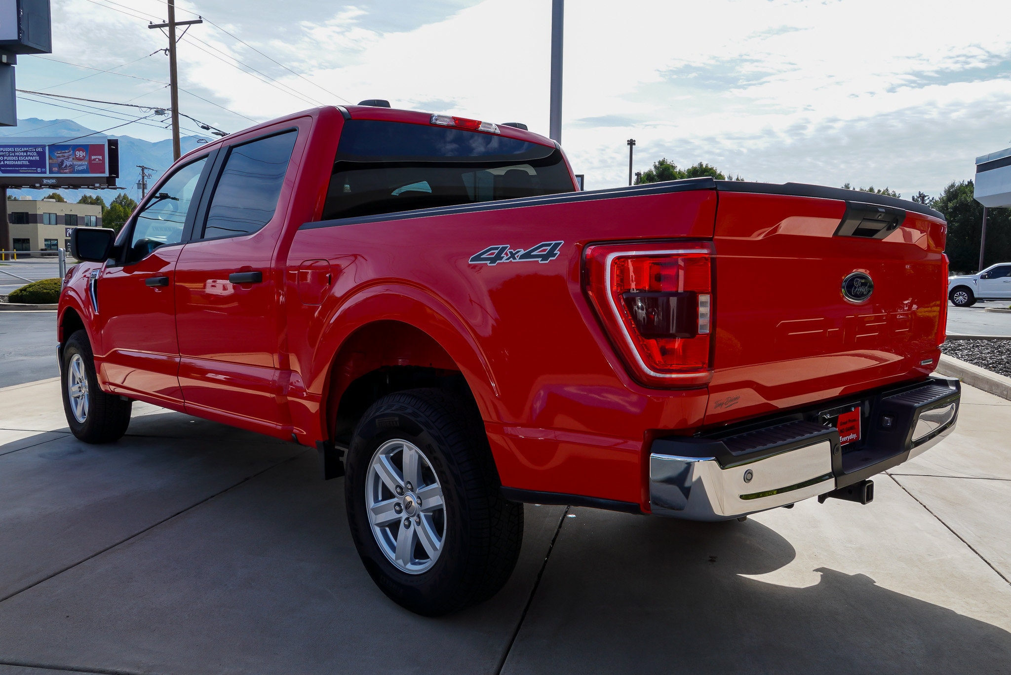 2023 Ford F-150 XLT - Photo 6
