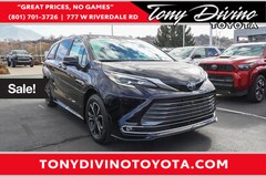 2025 Toyota Sienna Platinum Van Passenger Van