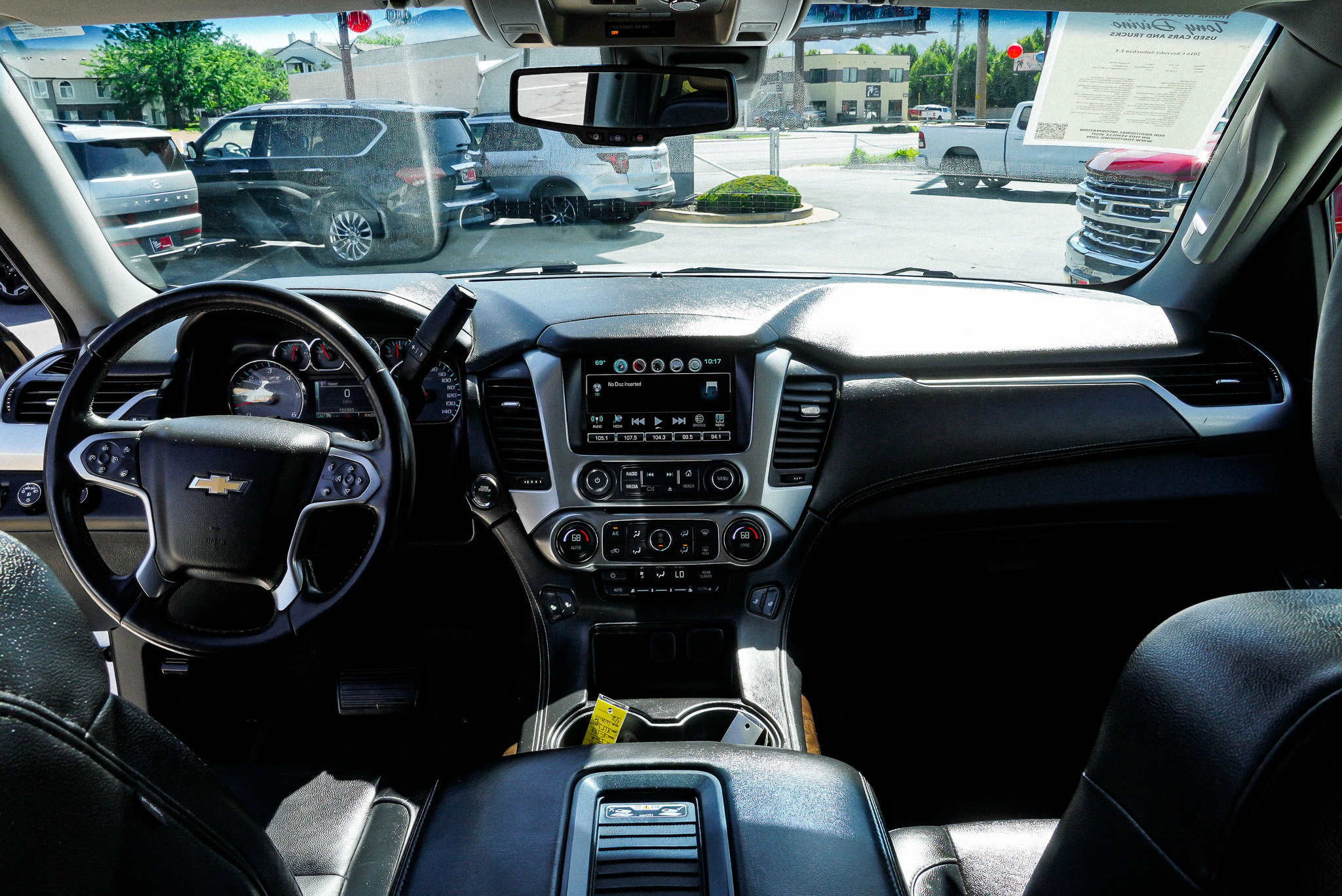 2016 Chevrolet Suburban LT - Photo 35