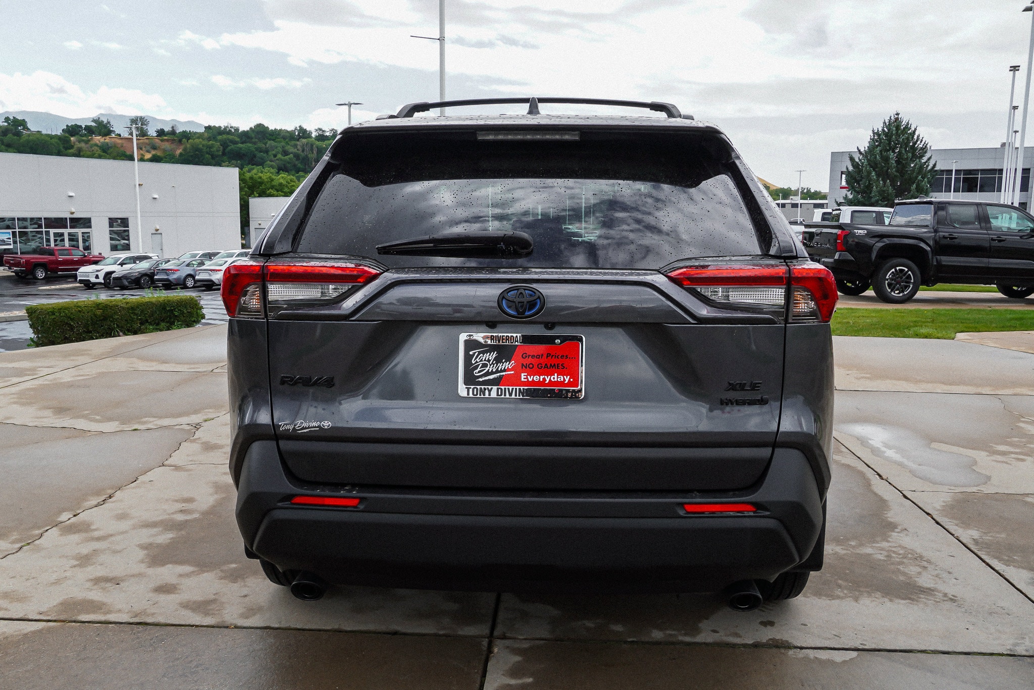2023 Toyota RAV4 XLE Premium - Photo 7