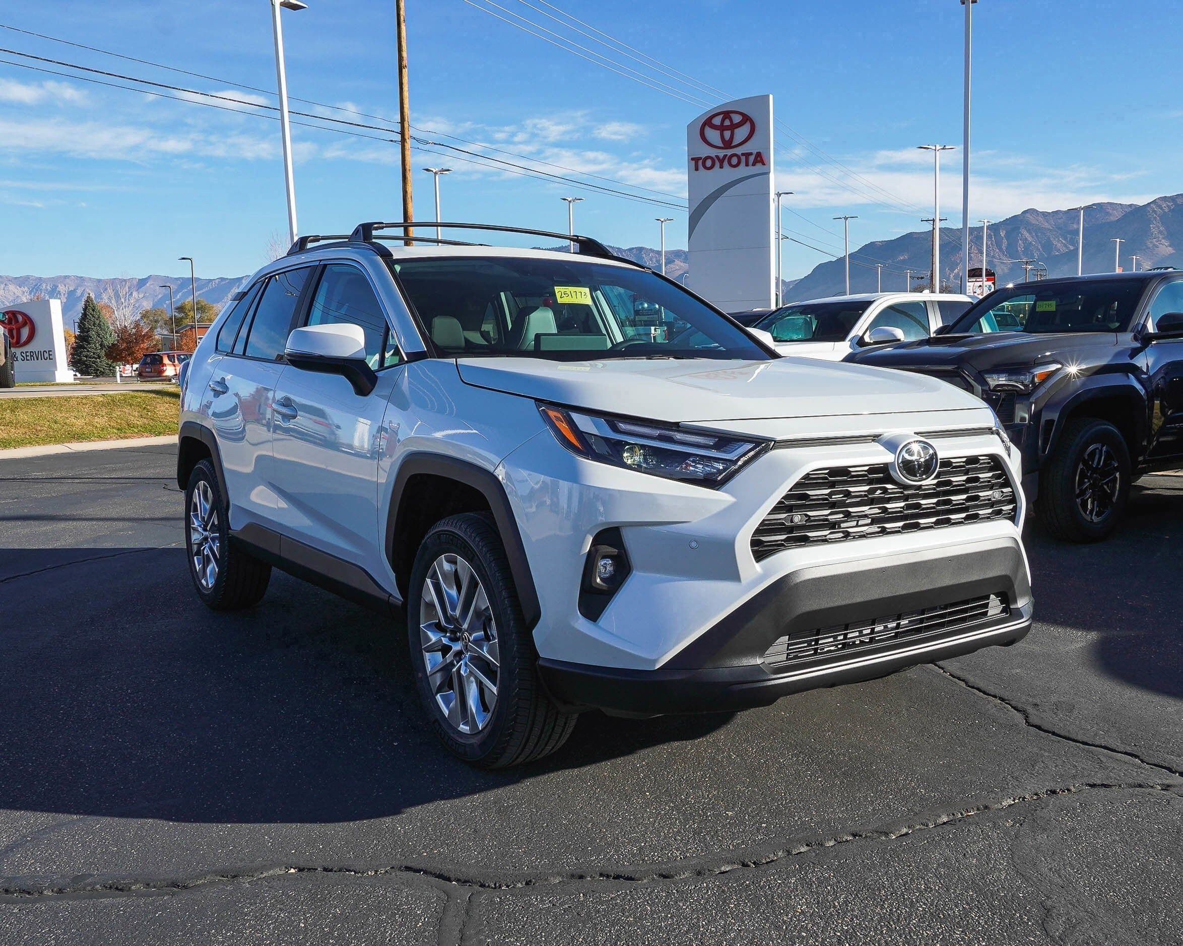 2025 Toyota RAV4 XLE Premium photo 2