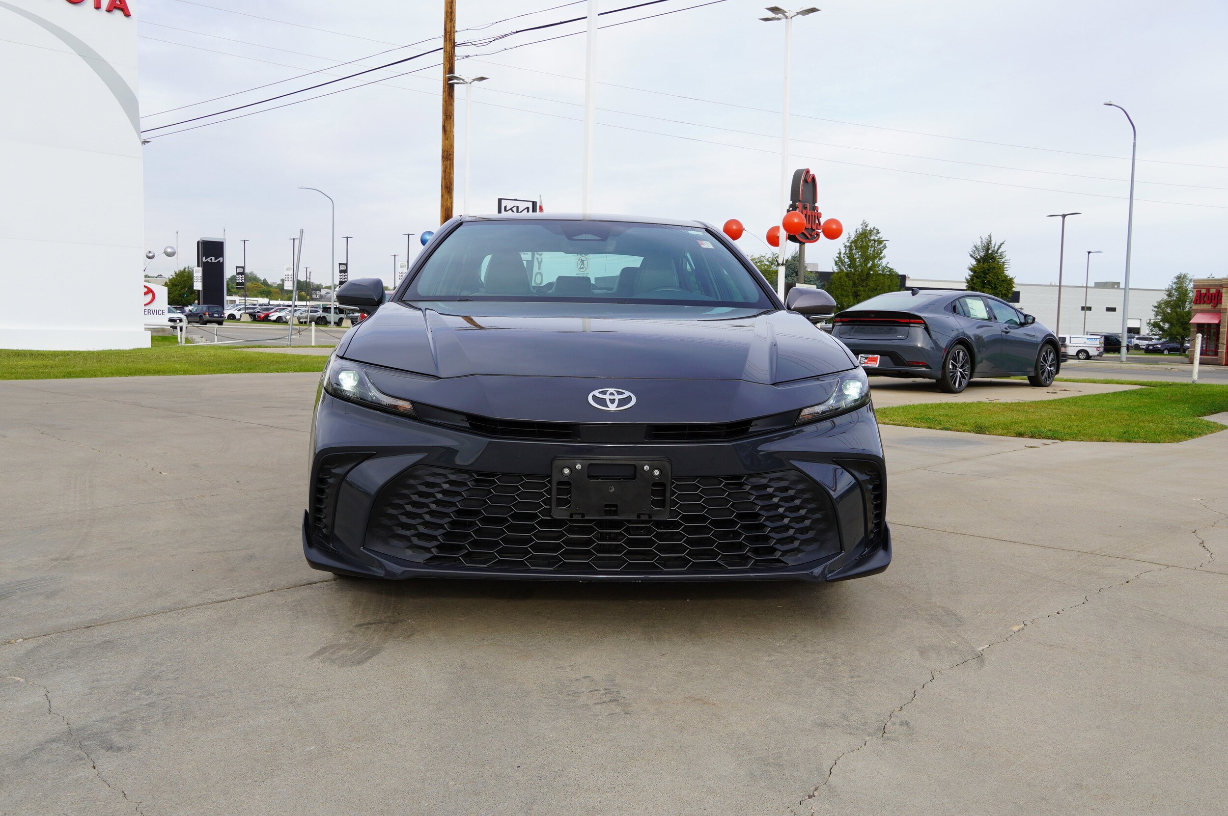 2025 Toyota Camry SE photo 2