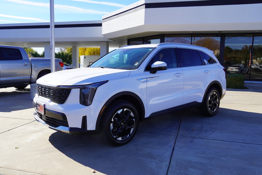 Used 2024 Kia Sorento S SUV