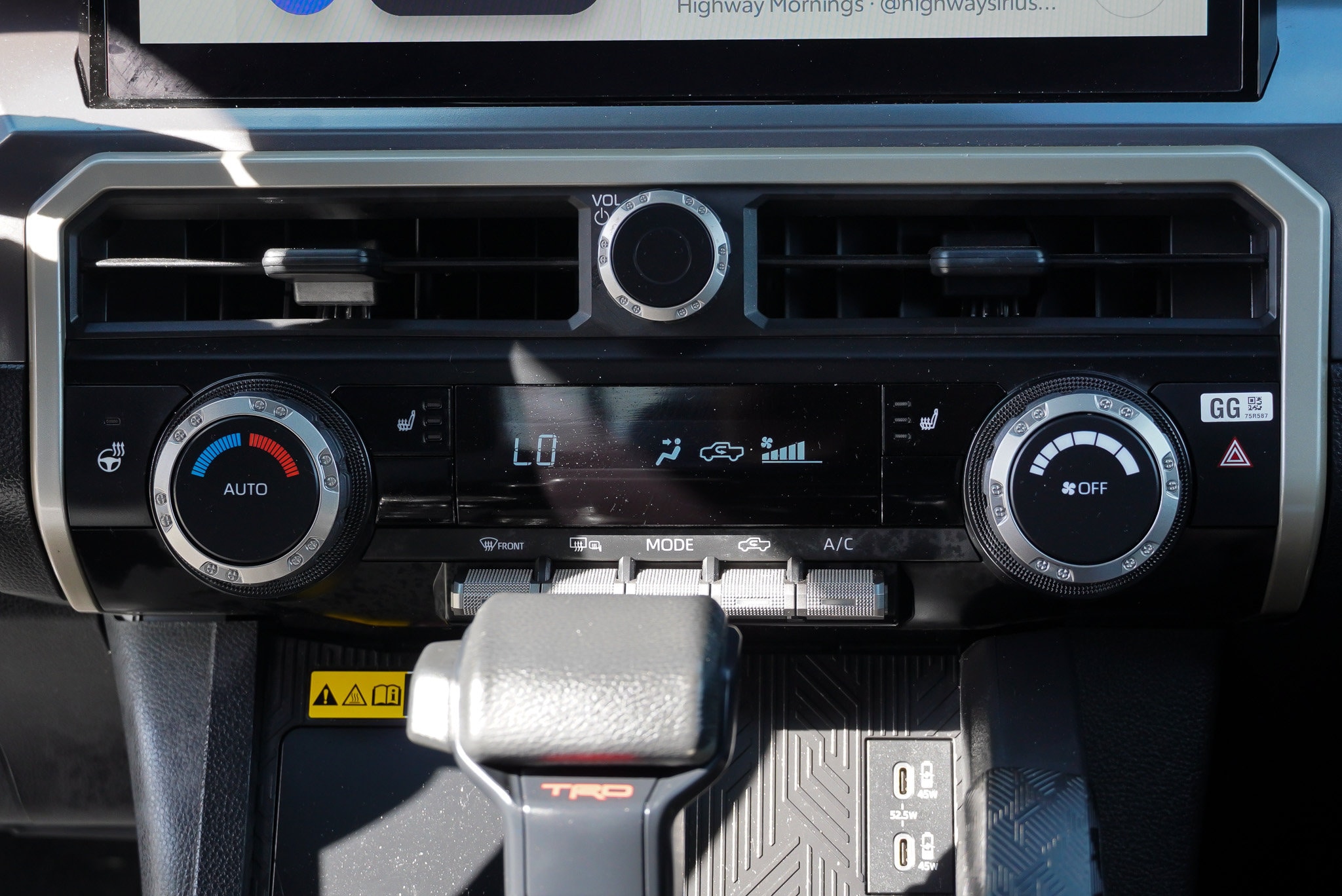2025 Toyota Tacoma TRD Off Road - Photo 38
